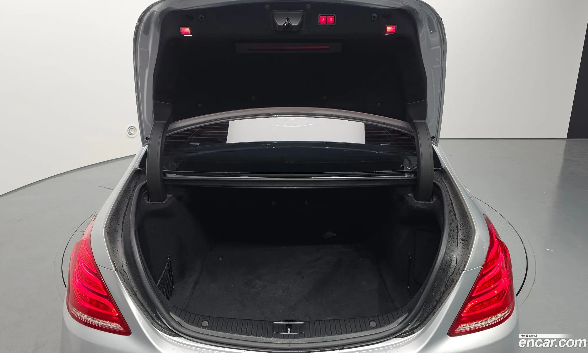 Mercedes-Benz S-Class W222 2014 WDDUG3CB2EA012525 — 19
