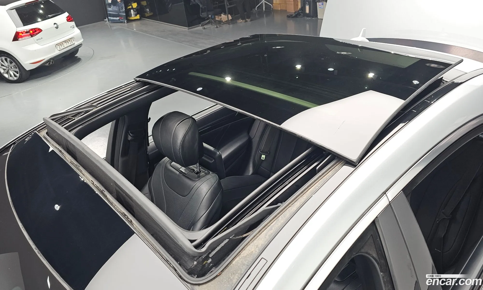 Mercedes-Benz S-Class W222 2014 WDDUG3CB2EA012525 — 6