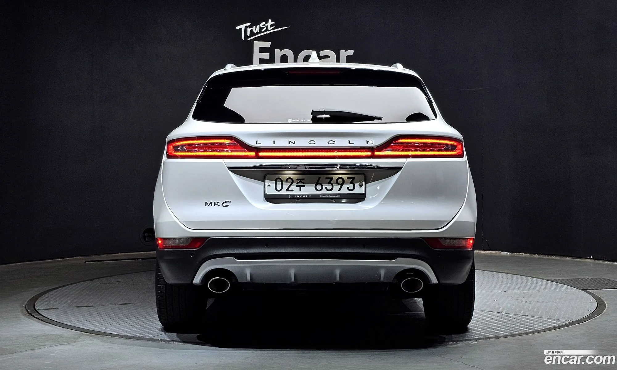 Lincoln MKC 2019 5LMCJ3D97KUL37094 — 2
