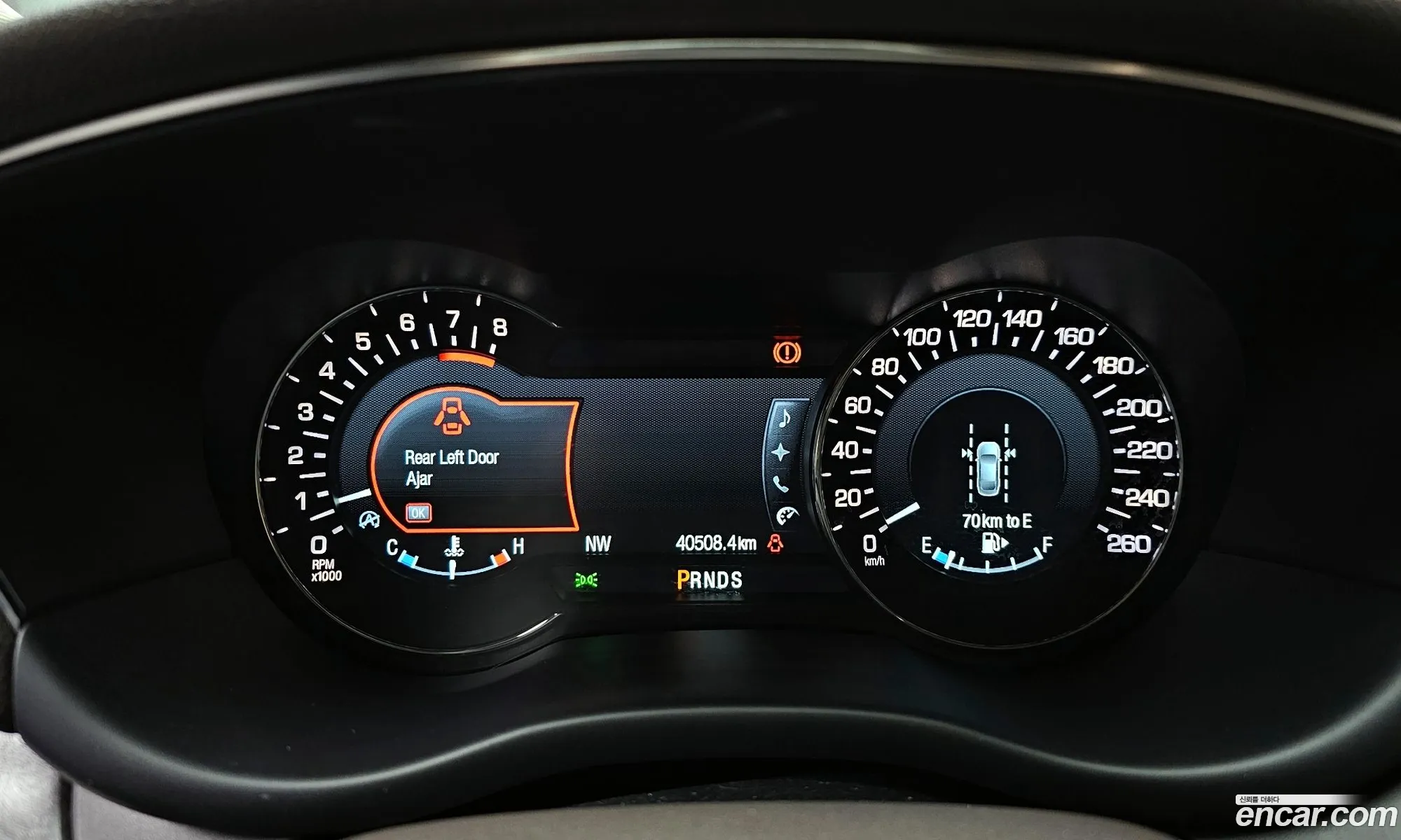 Lincoln MKC 2019 5LMCJ3D97KUL37094 — 16