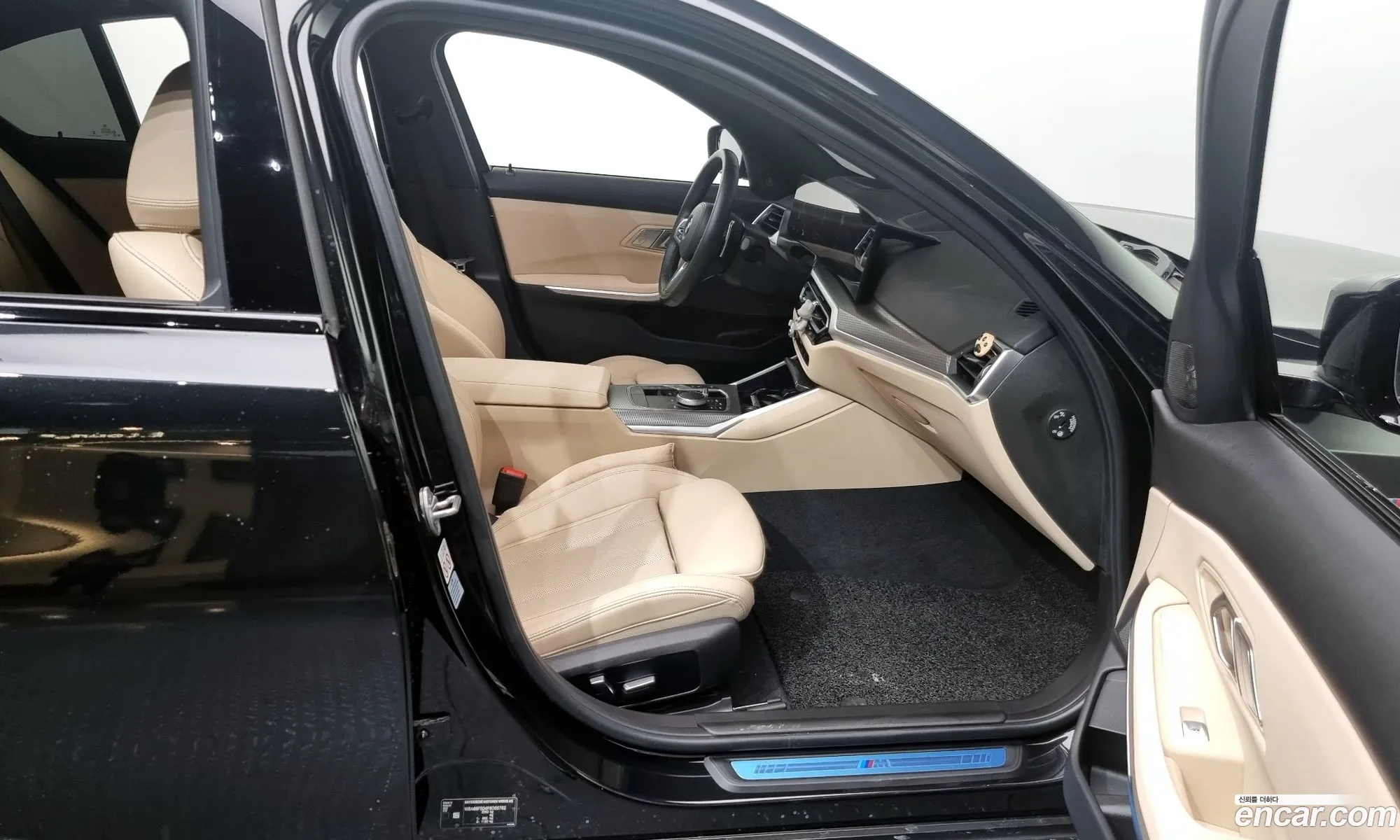 BMW 3 Series 2023 — 17
