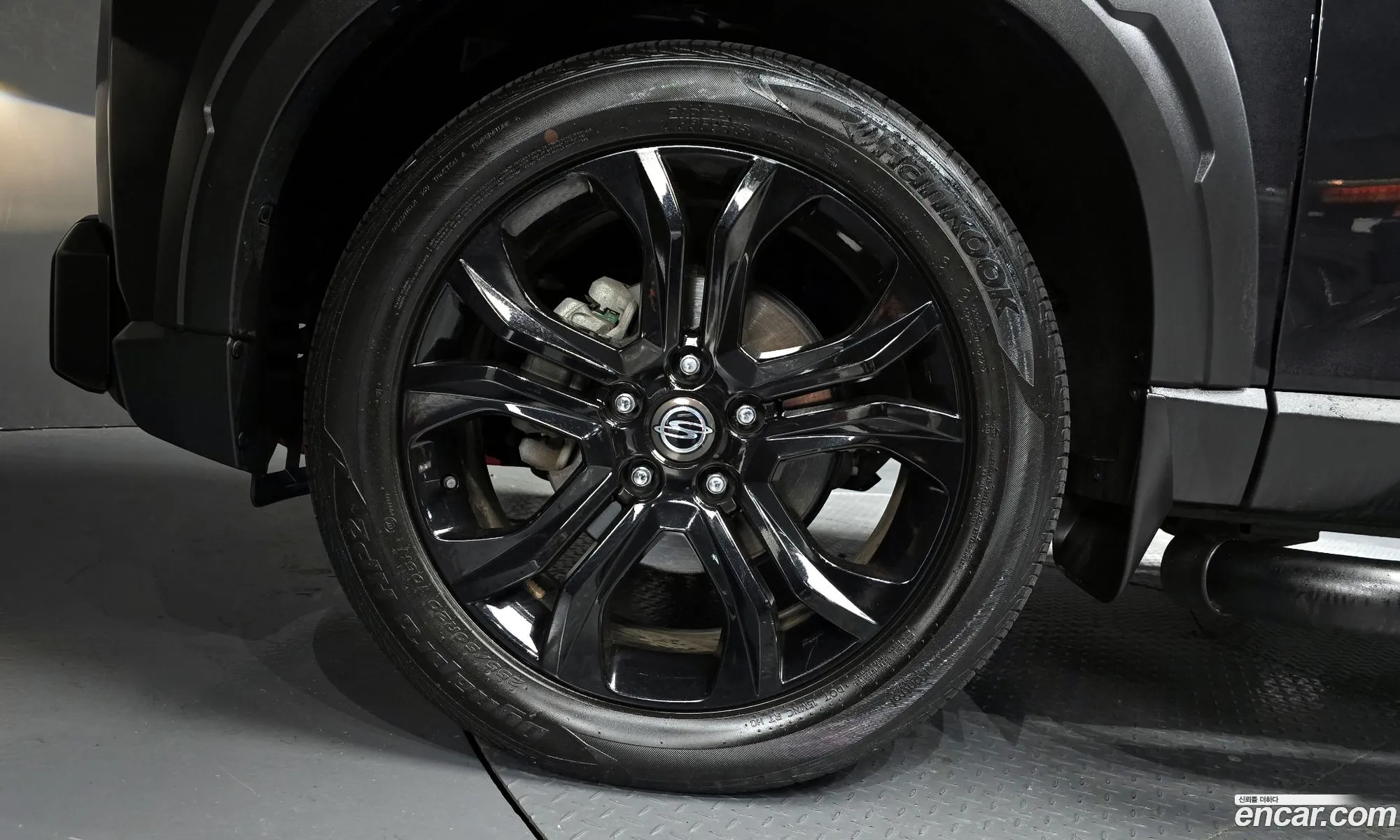 KG Mobility (SsangYong) Rexton Sports Khan 2022 — 9