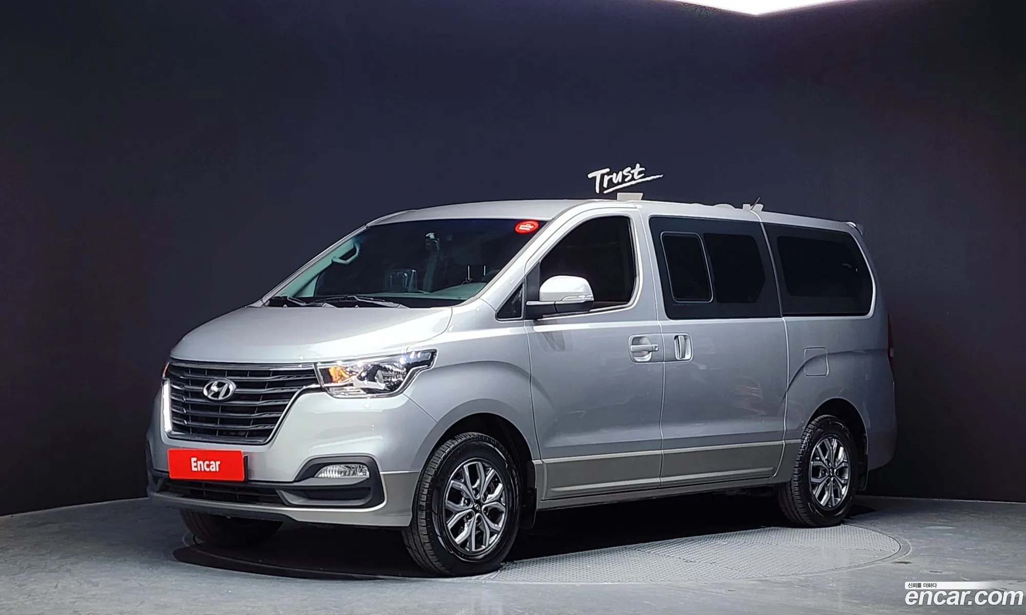 Hyundai Grand Starex 2020 — 19