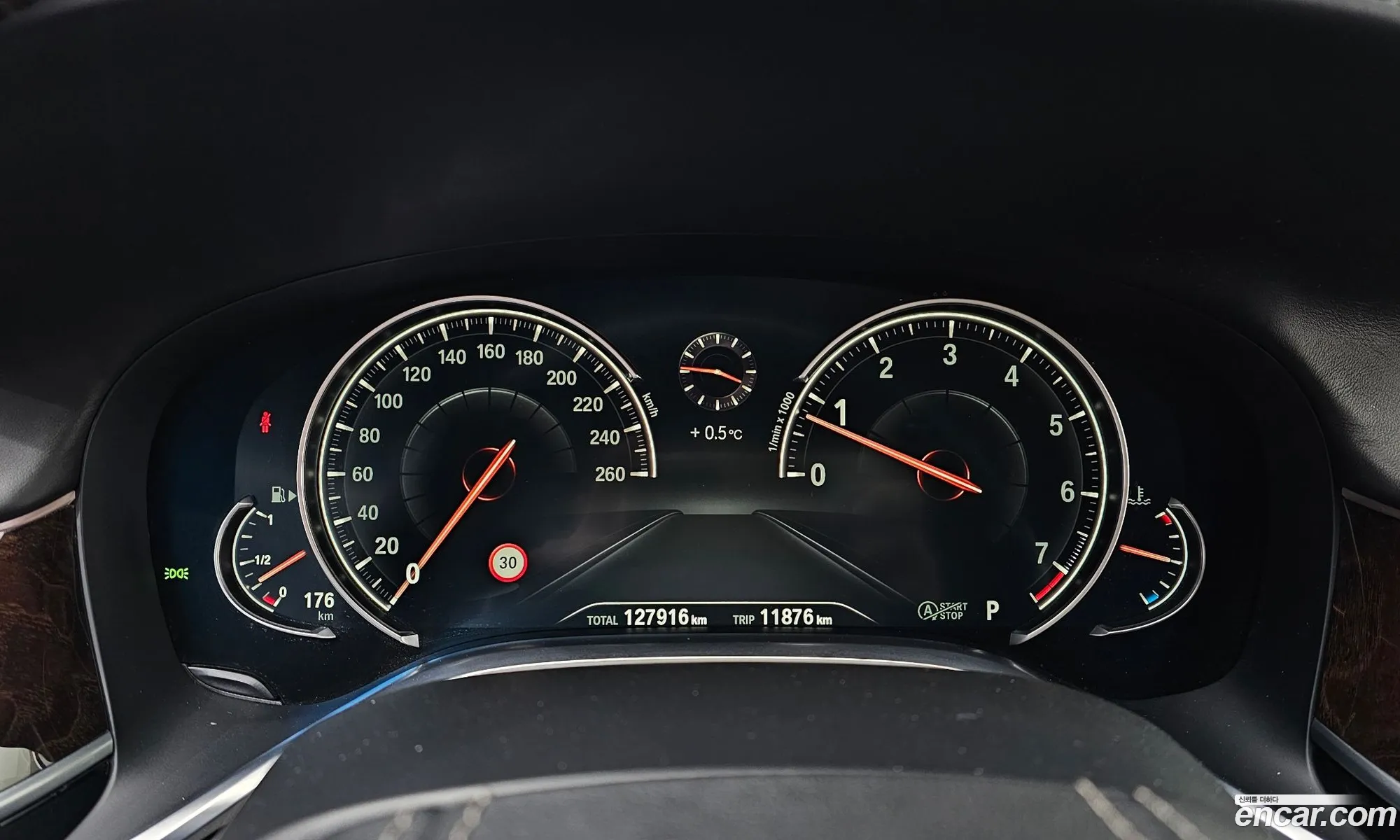 BMW 7 Series 2016 WBA7F2102GG524756 — 11