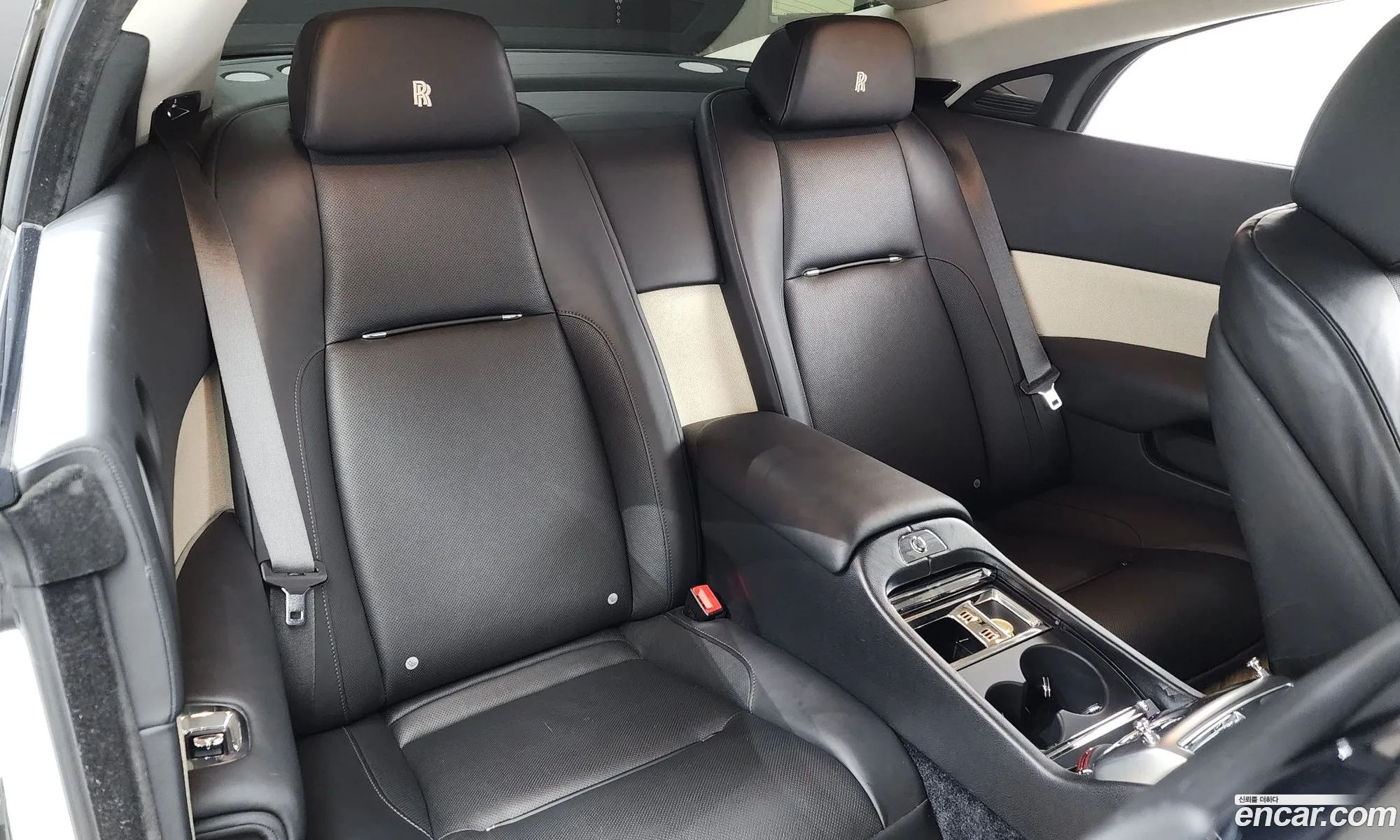 Rolls-Royce Wraith 2015 18181818818181818 — 8