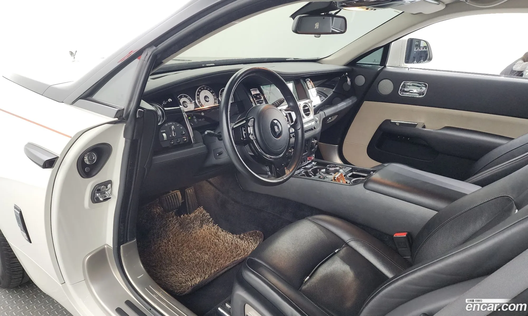Rolls-Royce Wraith 2015 18181818818181818 — 3