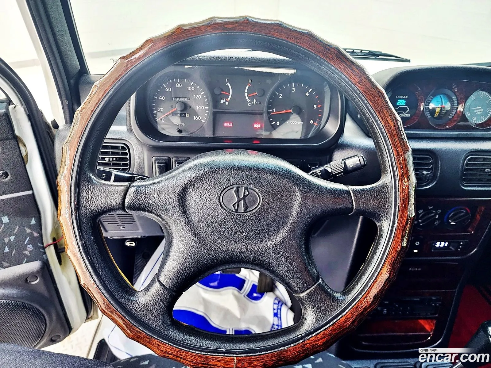 Hyundai Galloper II 1997 — 12