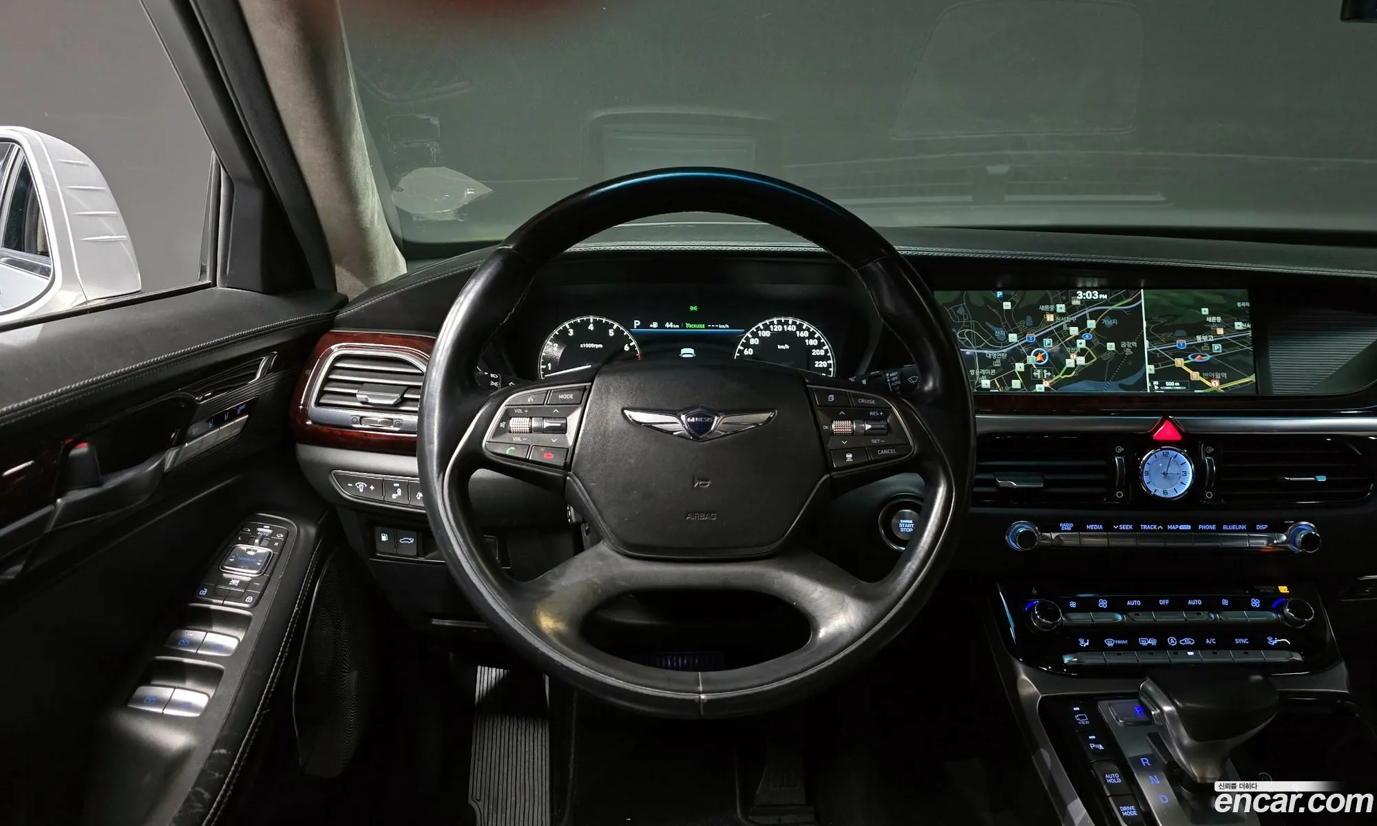 Genesis EQ900 2016 — 3