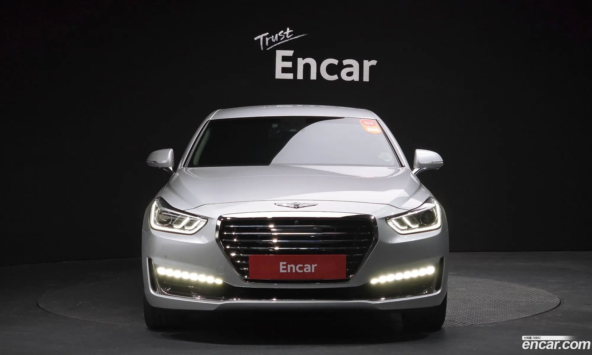 Genesis EQ900 2016 — 17