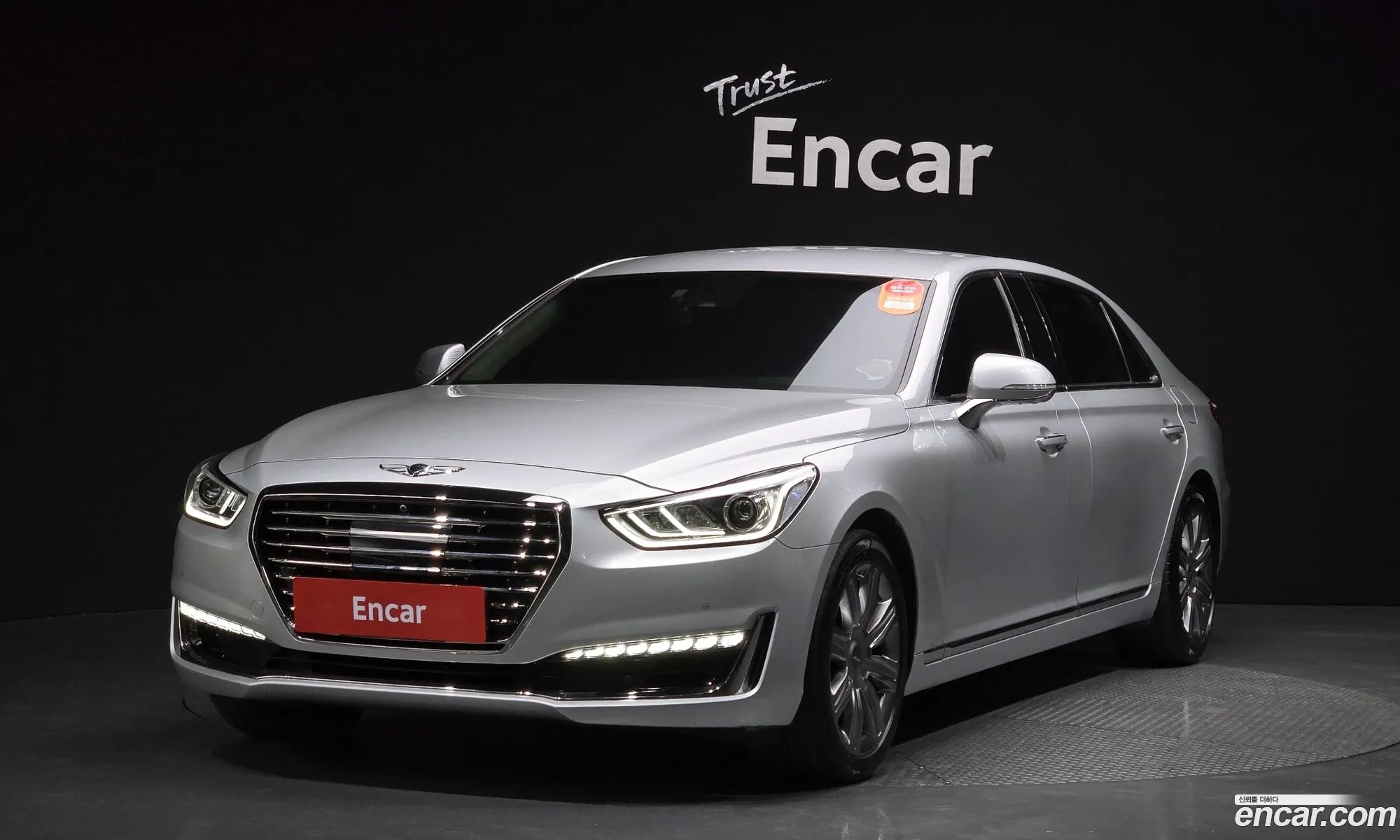 Genesis EQ900 2016 — 16