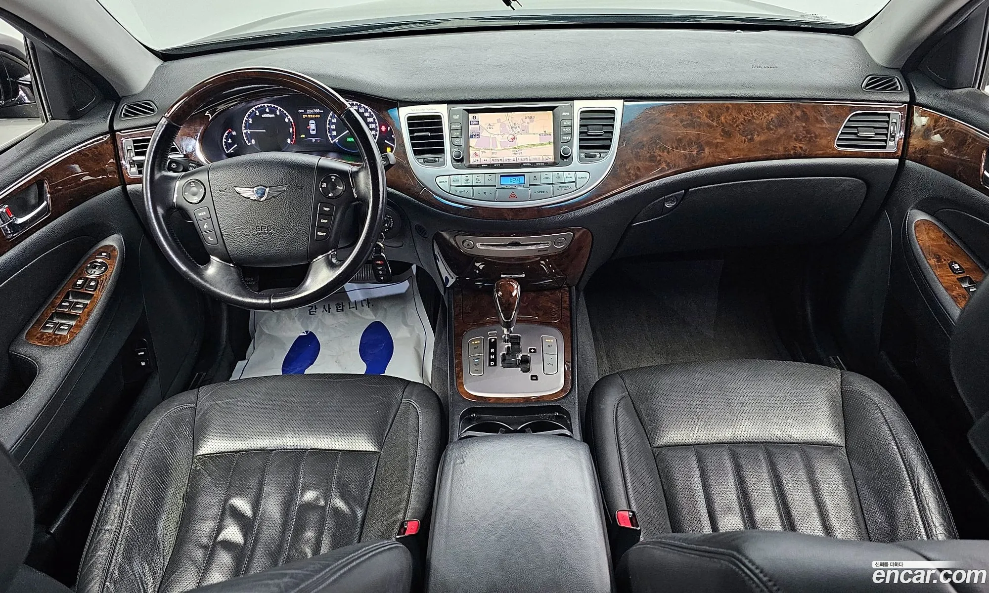 Hyundai Genesis 2010 — 2