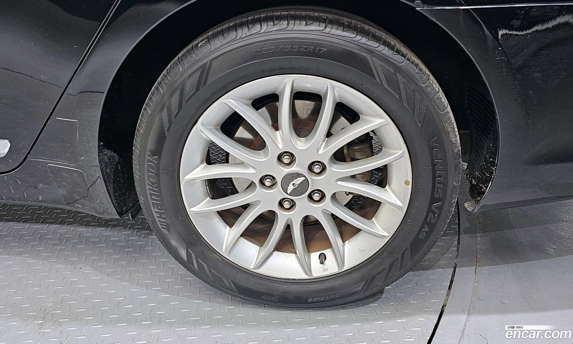 Hyundai Genesis 2010 — 18
