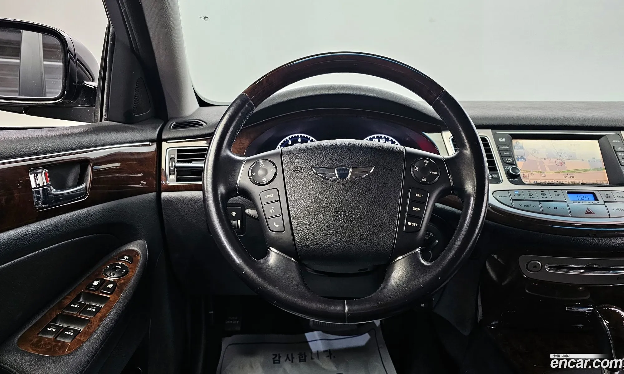 Hyundai Genesis 2010 — 15