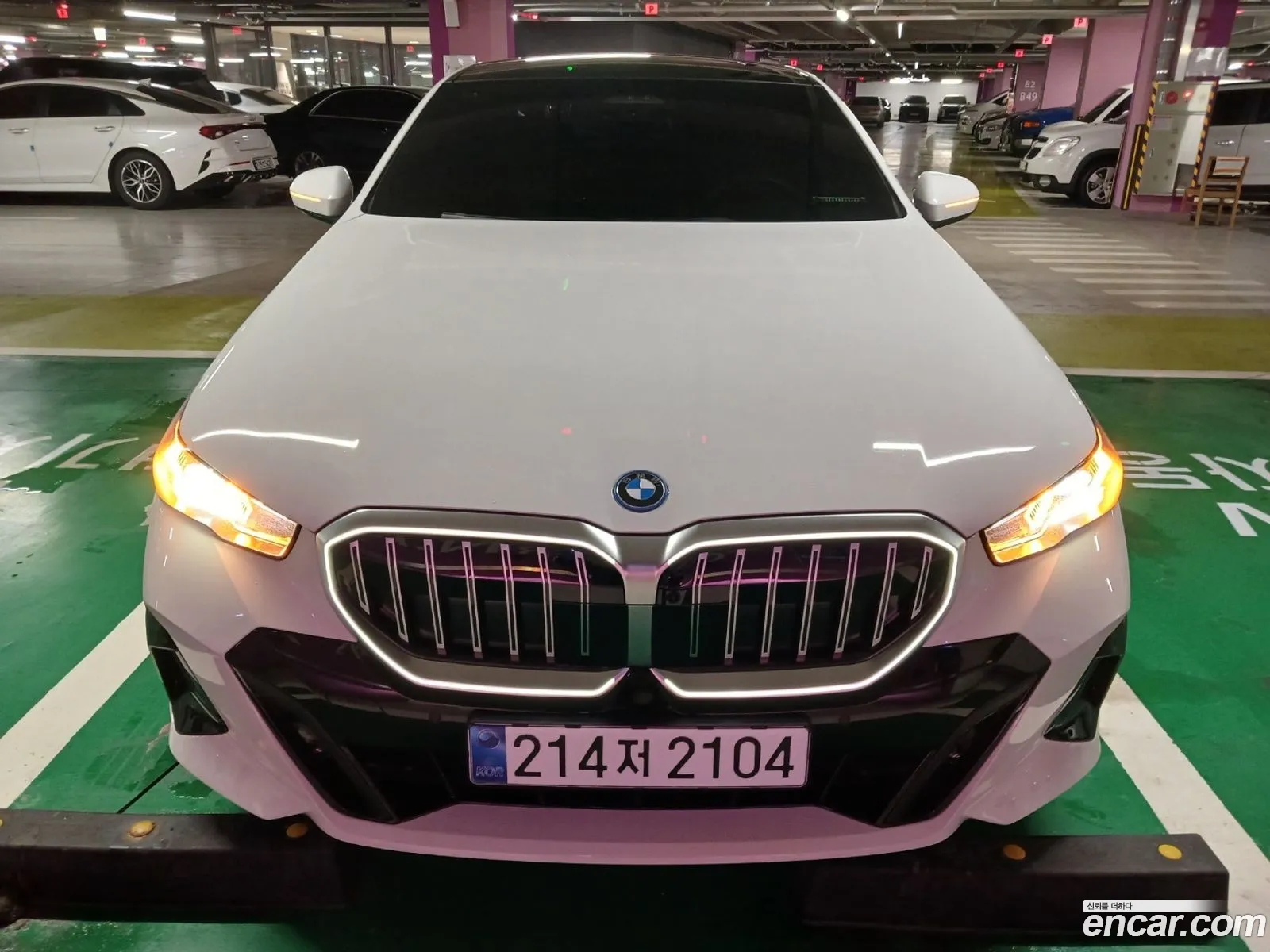 BMW 5 Series 2025 — 17
