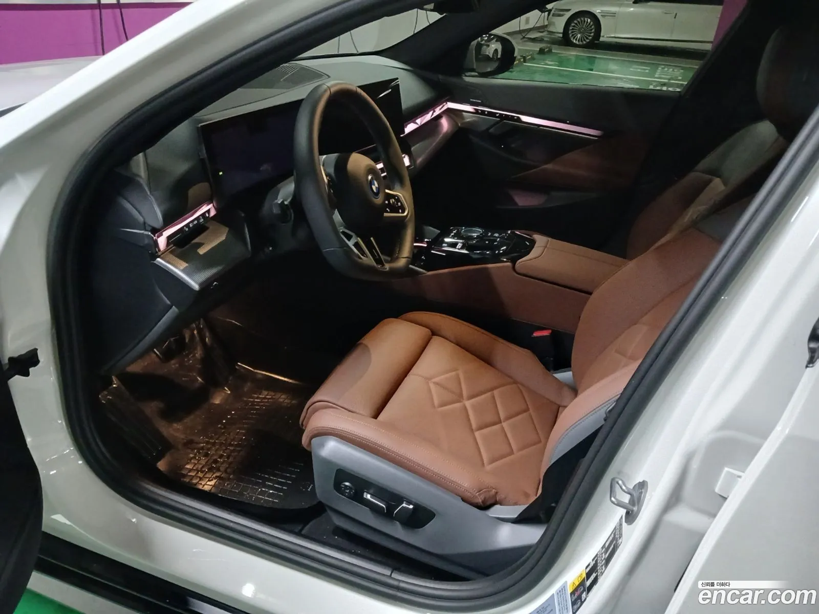 BMW 5 Series 2025 — 19