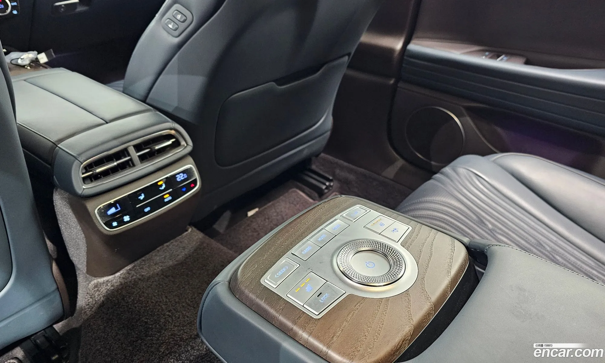 Genesis G80 2021 — 10