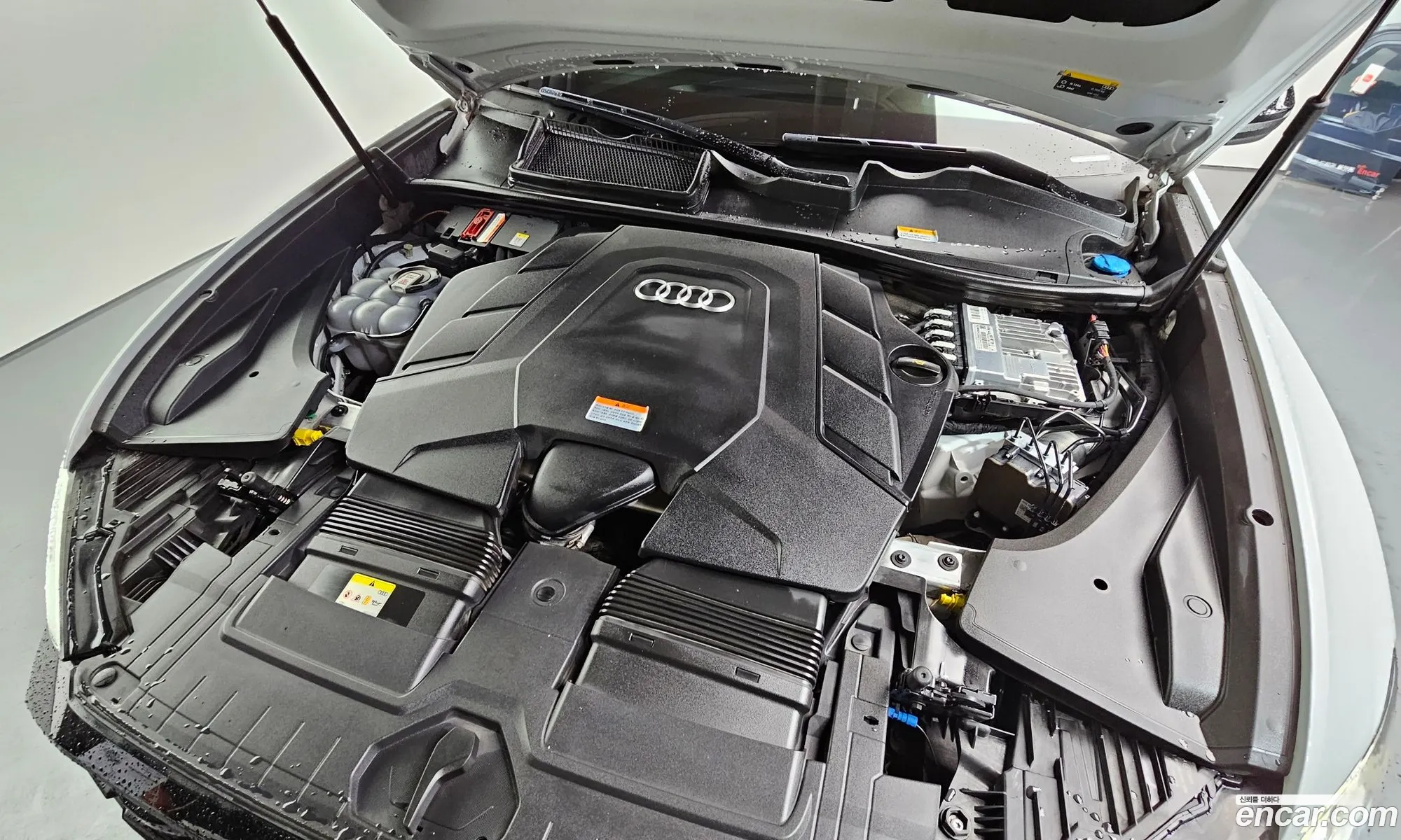 Audi Q8 2021 — 20
