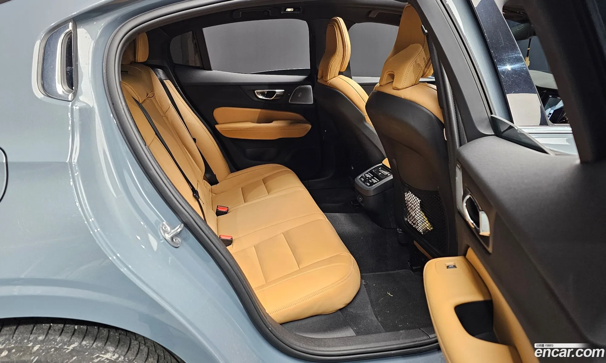 Volvo S60 2023 — 17
