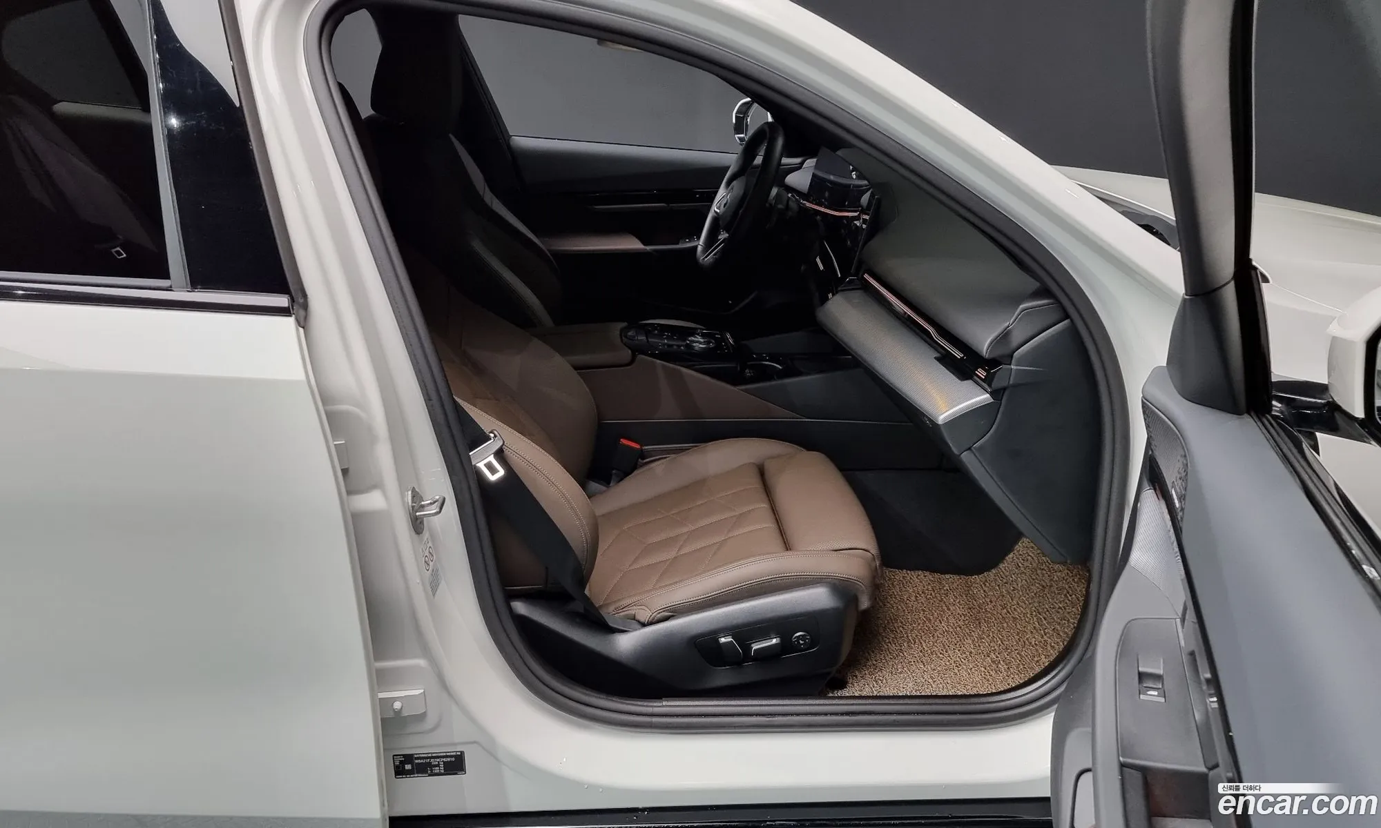 BMW 5 Series 2023 — 18