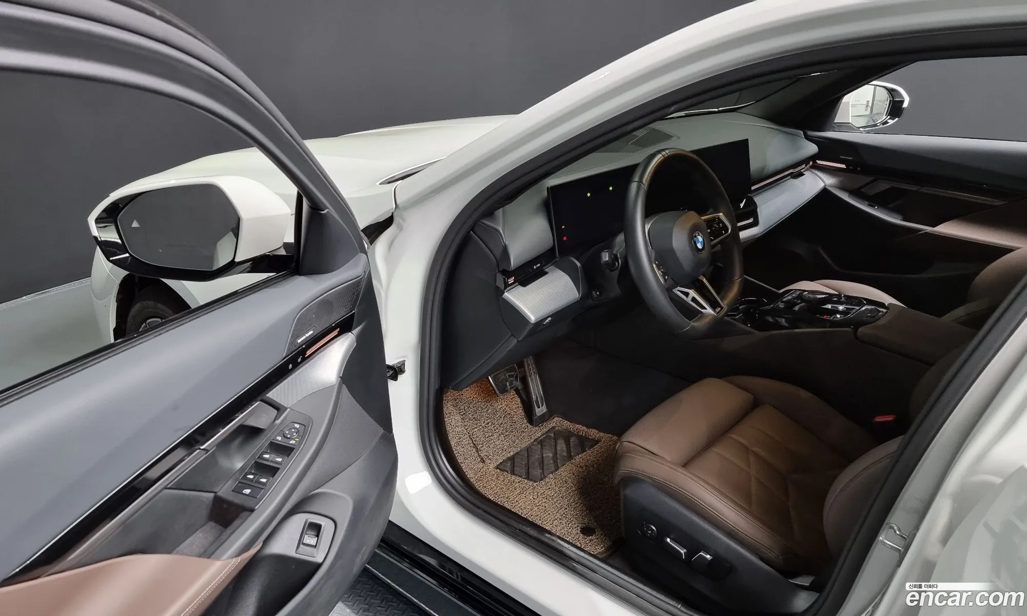BMW 5 Series 2023 — 2