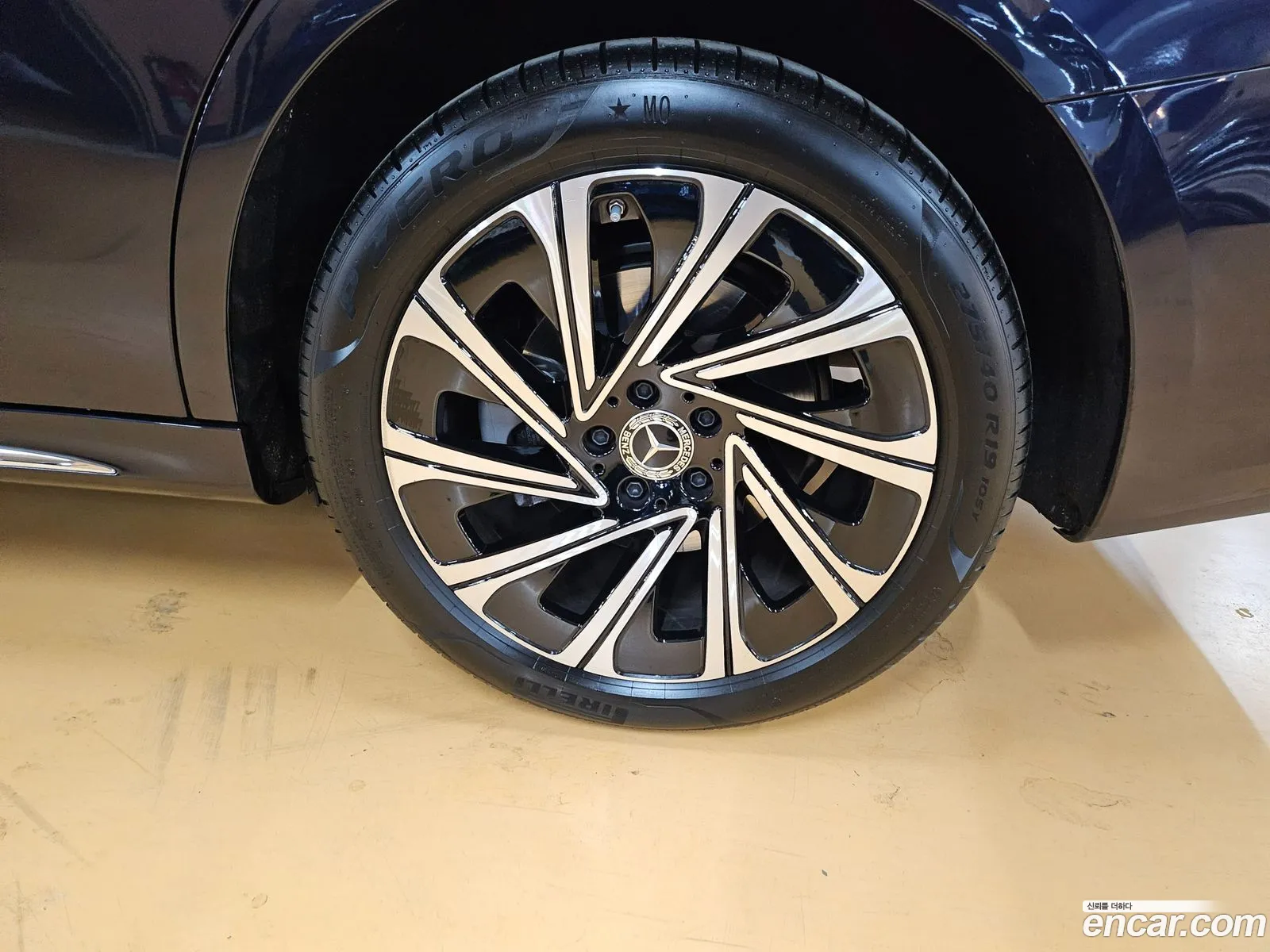 Mercedes-Benz E-Class W214 2024 — 9