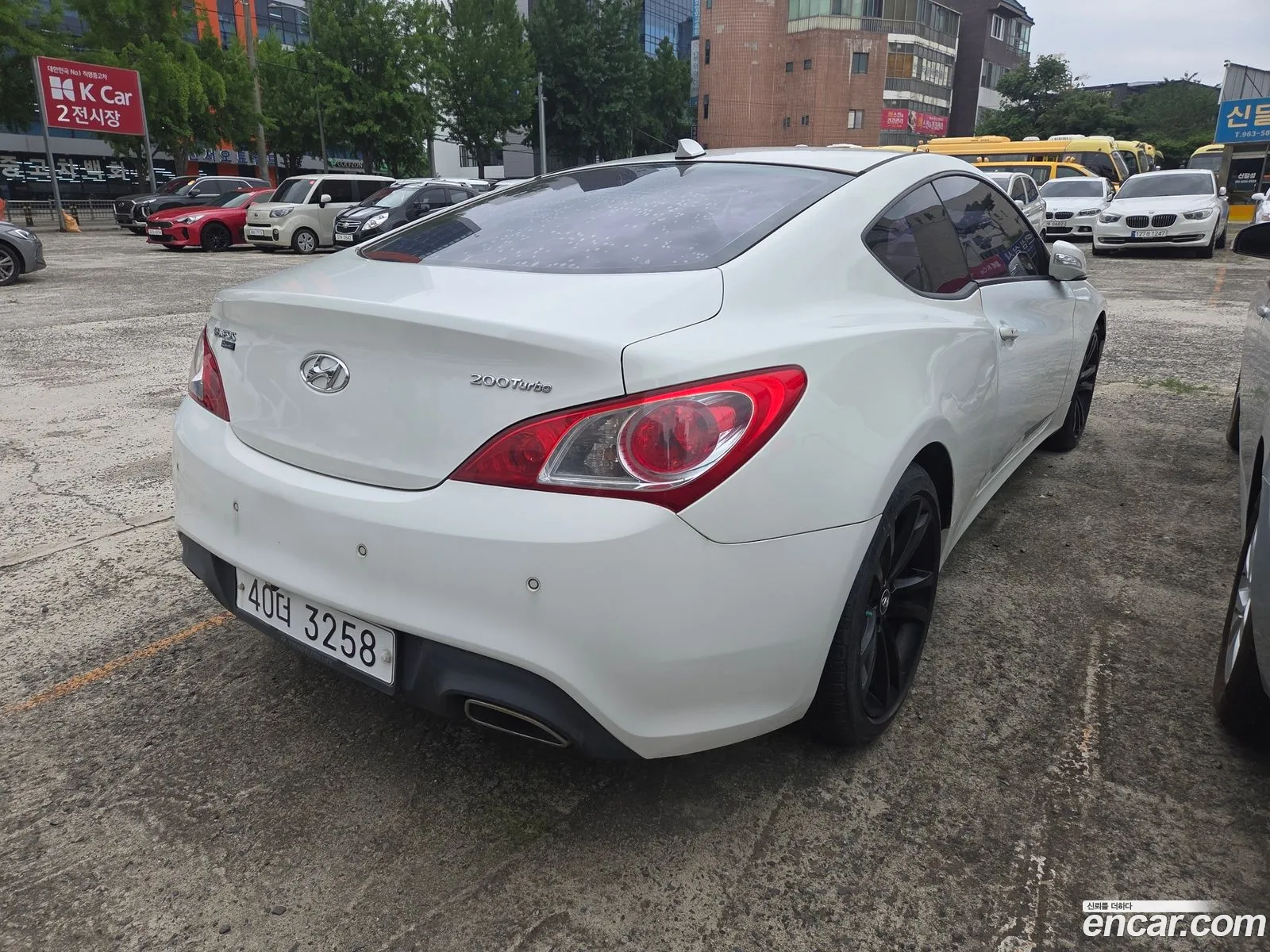 Hyundai Genesis Coupe 2011 — 10