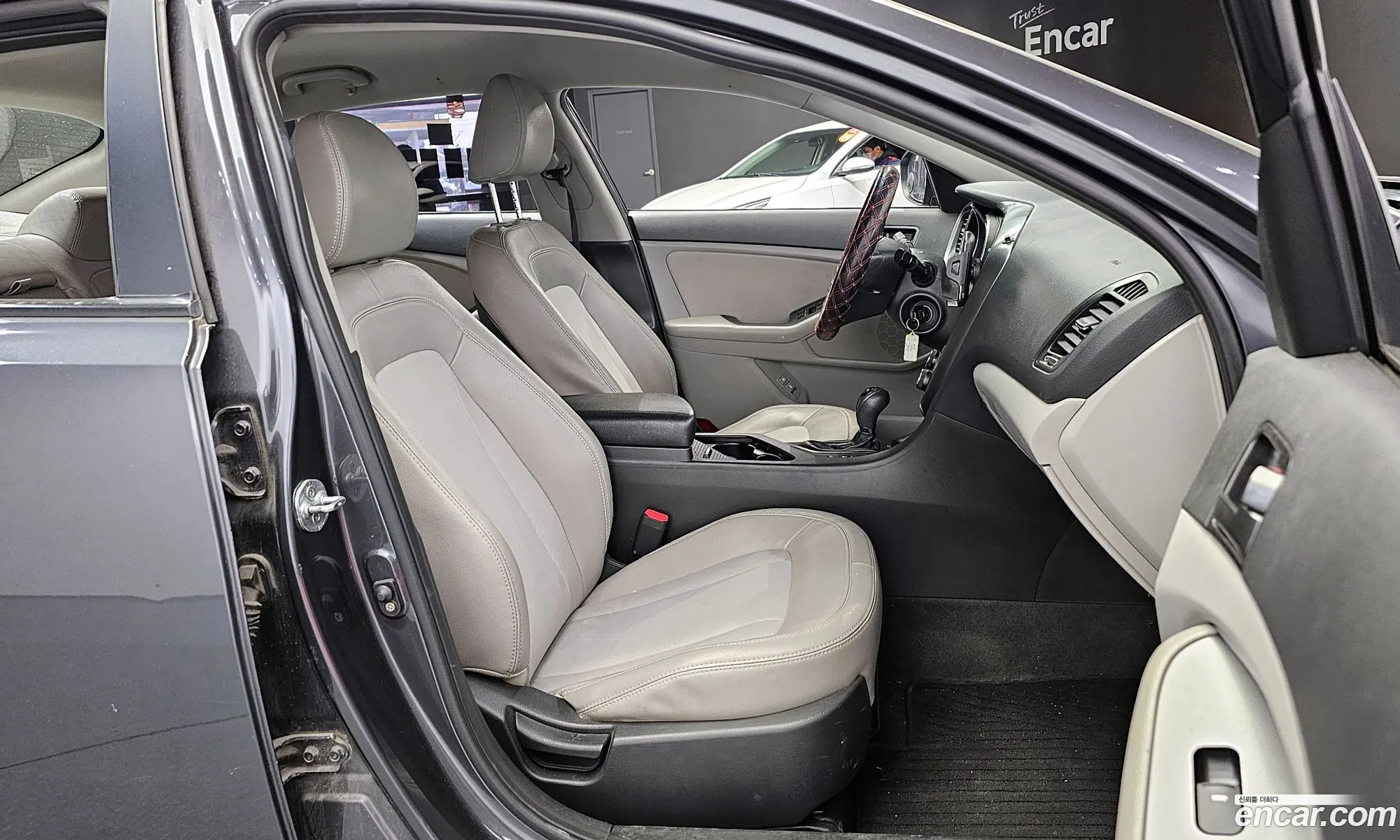 Kia K5 2012 — 14