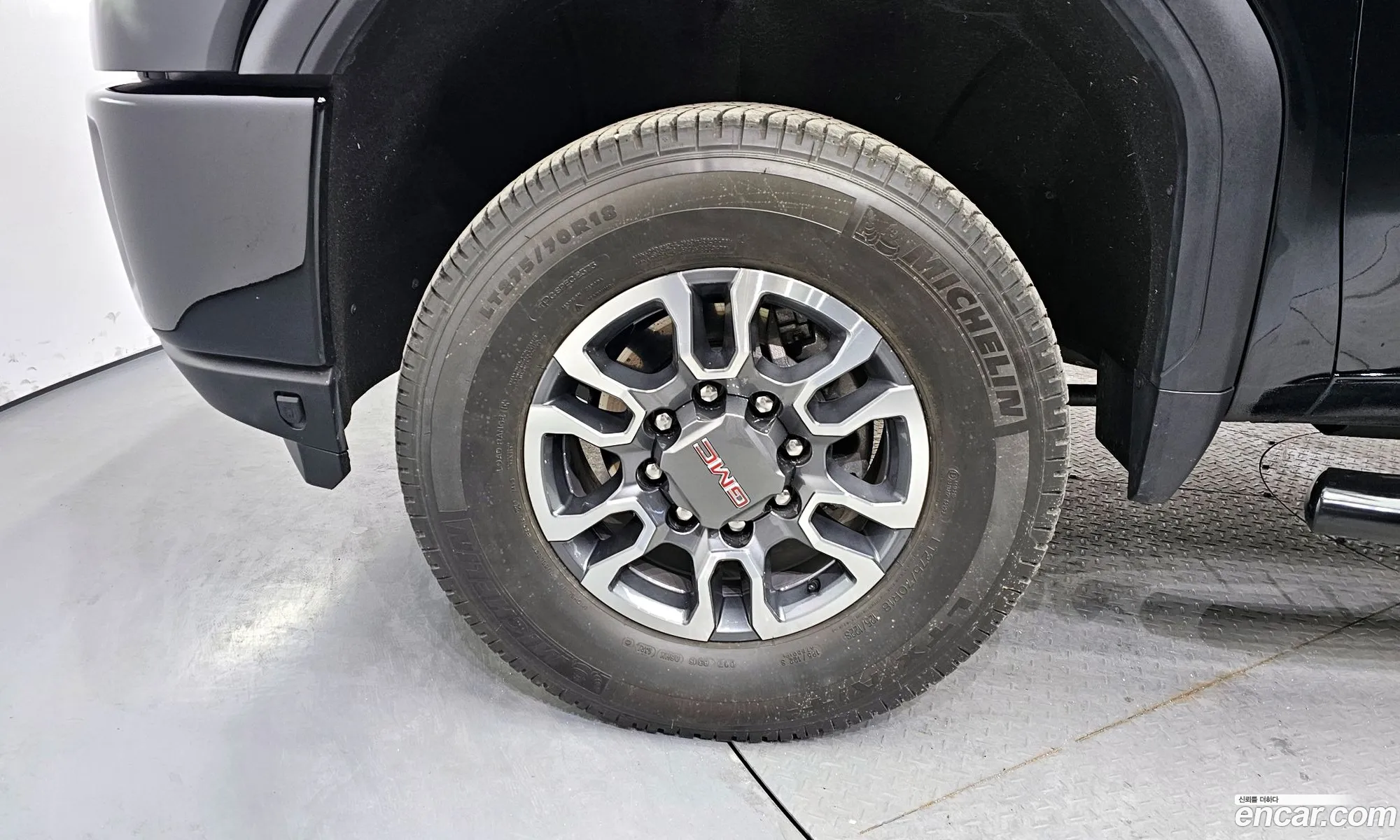 GMC Sierra 2021 00000000000000000 — 18