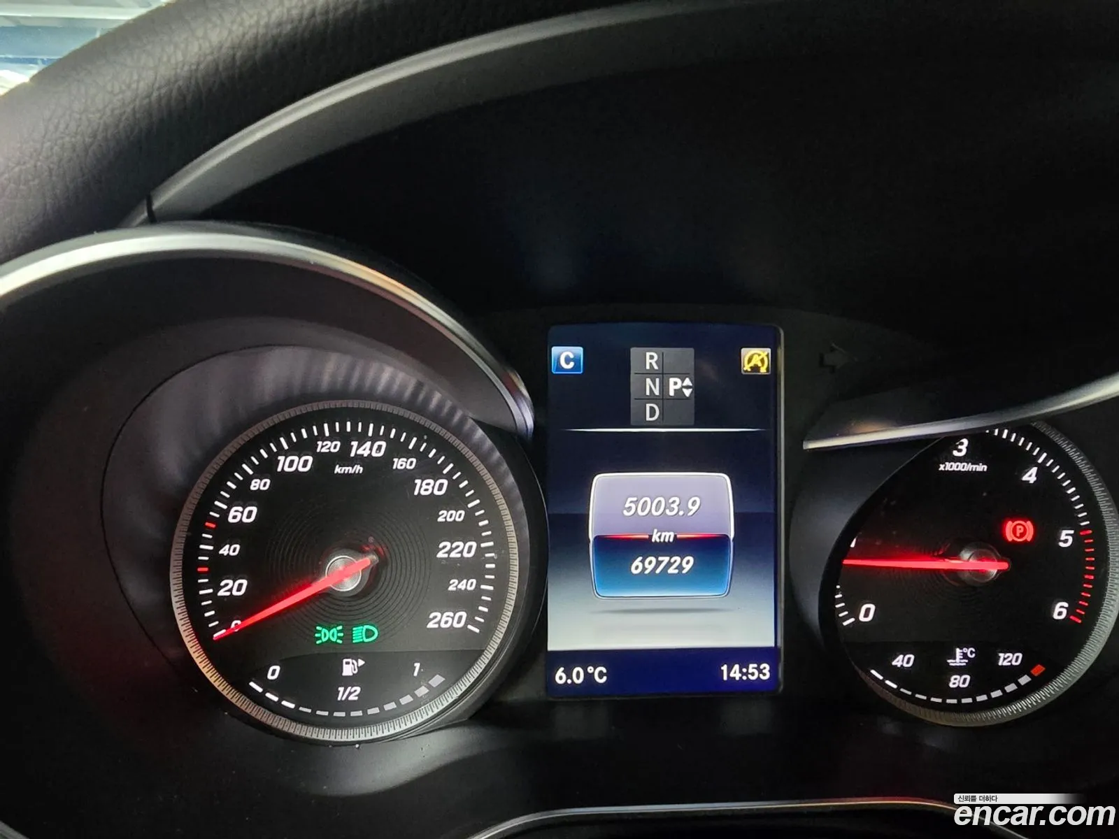 Mercedes-Benz C-Class W205 2016 — 12