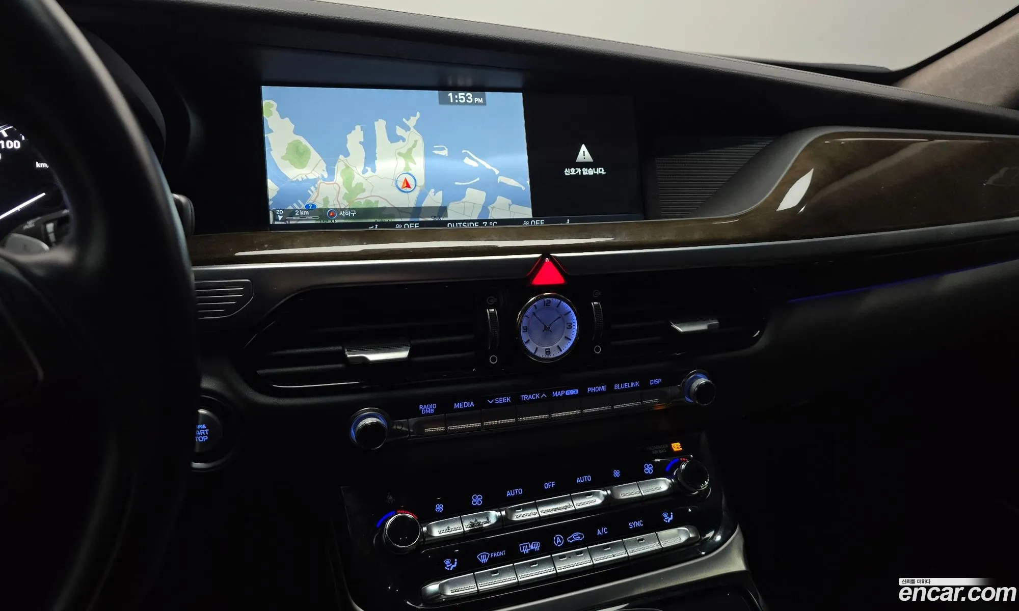 Genesis EQ900 2016 — 14