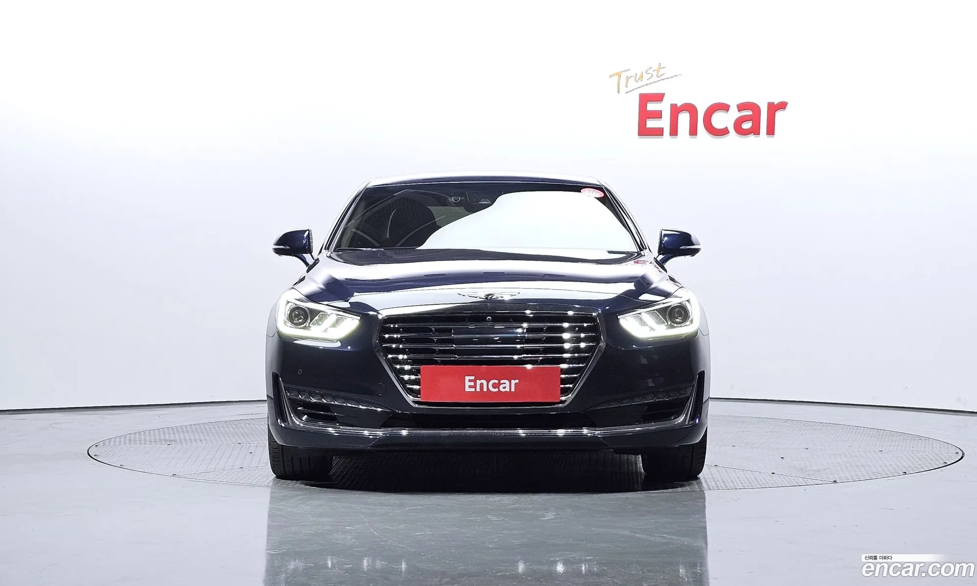 Genesis EQ900 2016 — 12