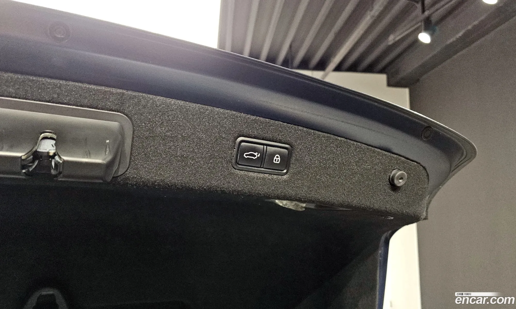 Genesis EQ900 2016 — 2