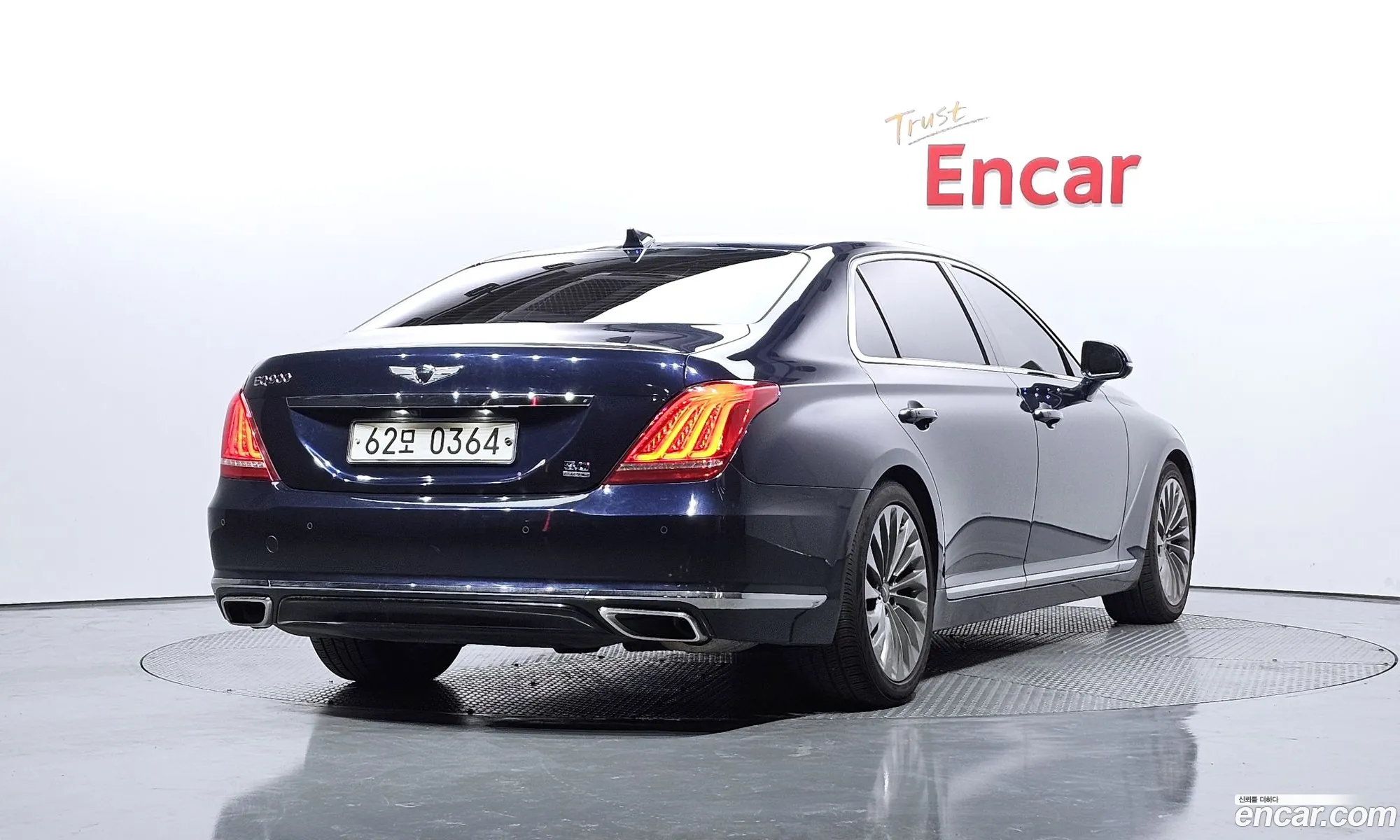 Genesis EQ900 2016 — 4