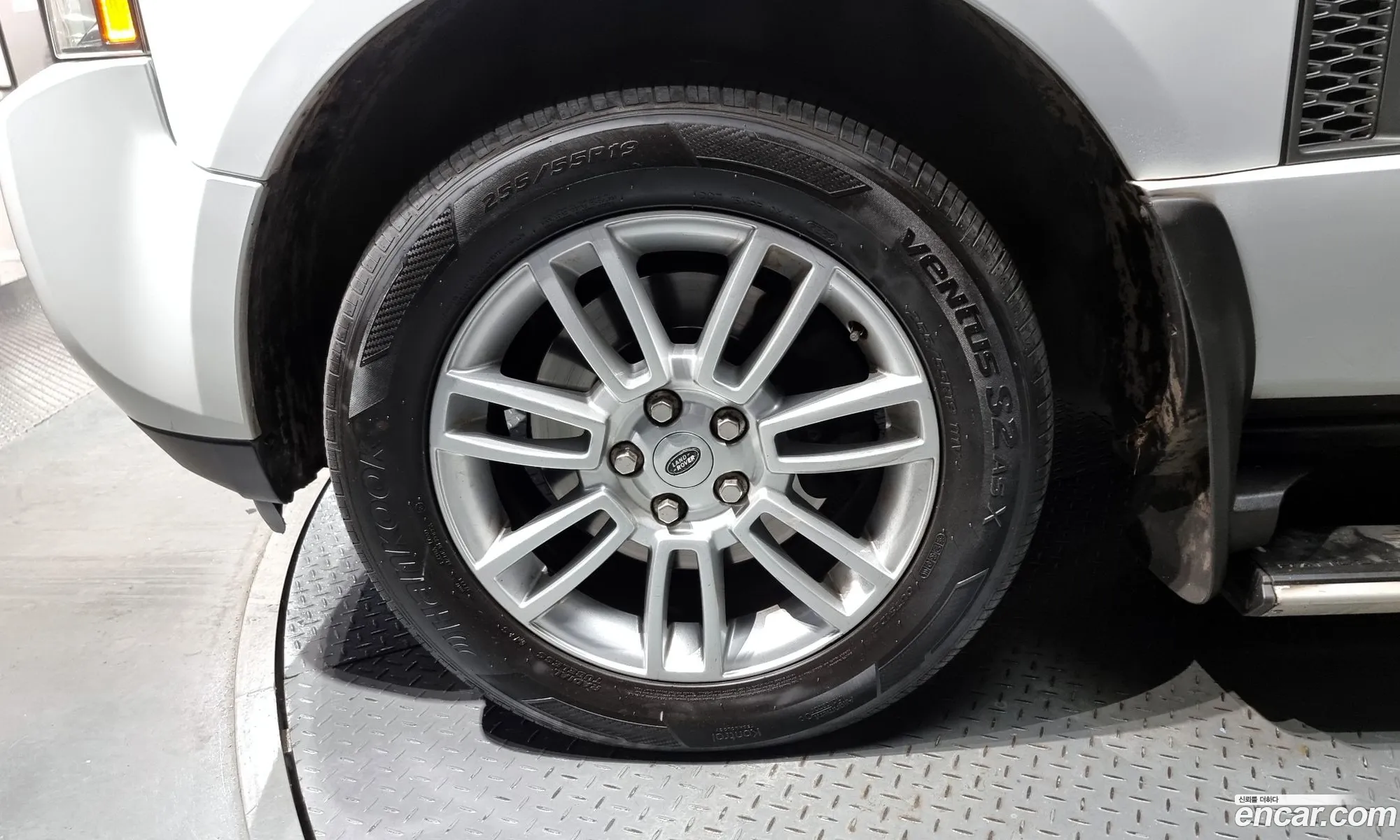 Land Rover Range Rover 2011 SALME1D48BA330996 — 10