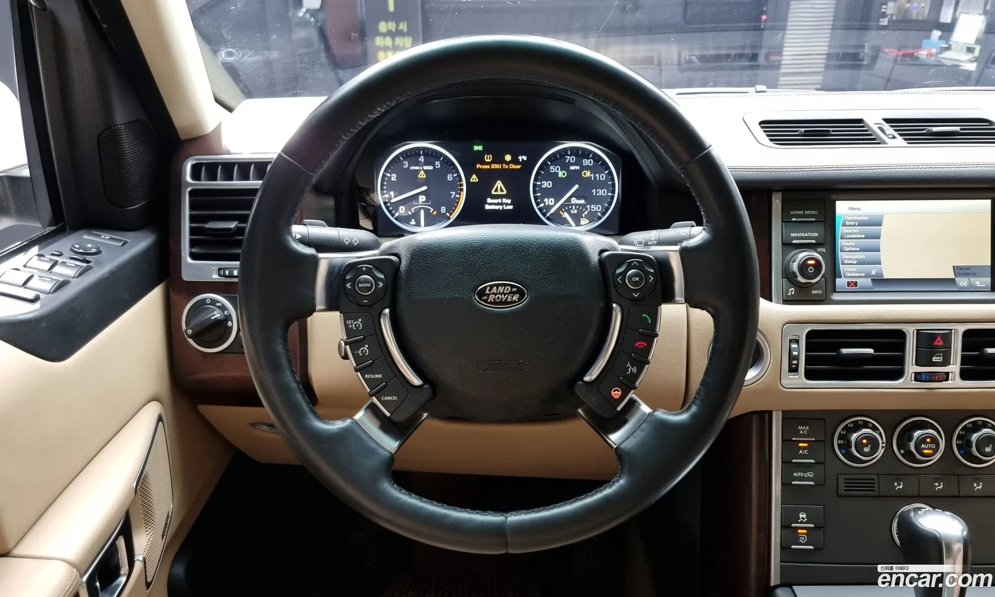 Land Rover Range Rover 2011 SALME1D48BA330996 — 12