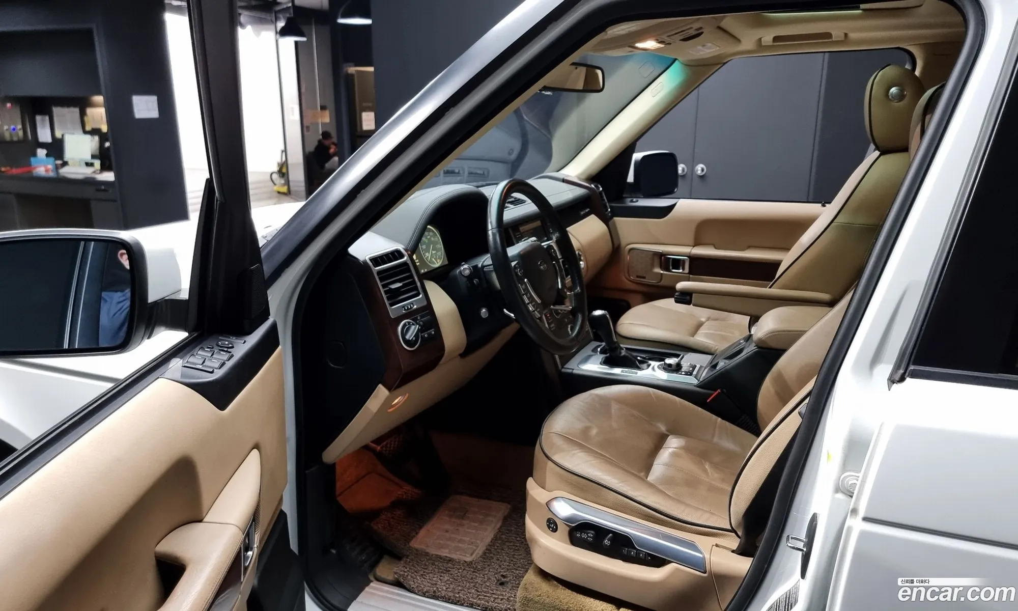 Land Rover Range Rover 2011 SALME1D48BA330996 — 6