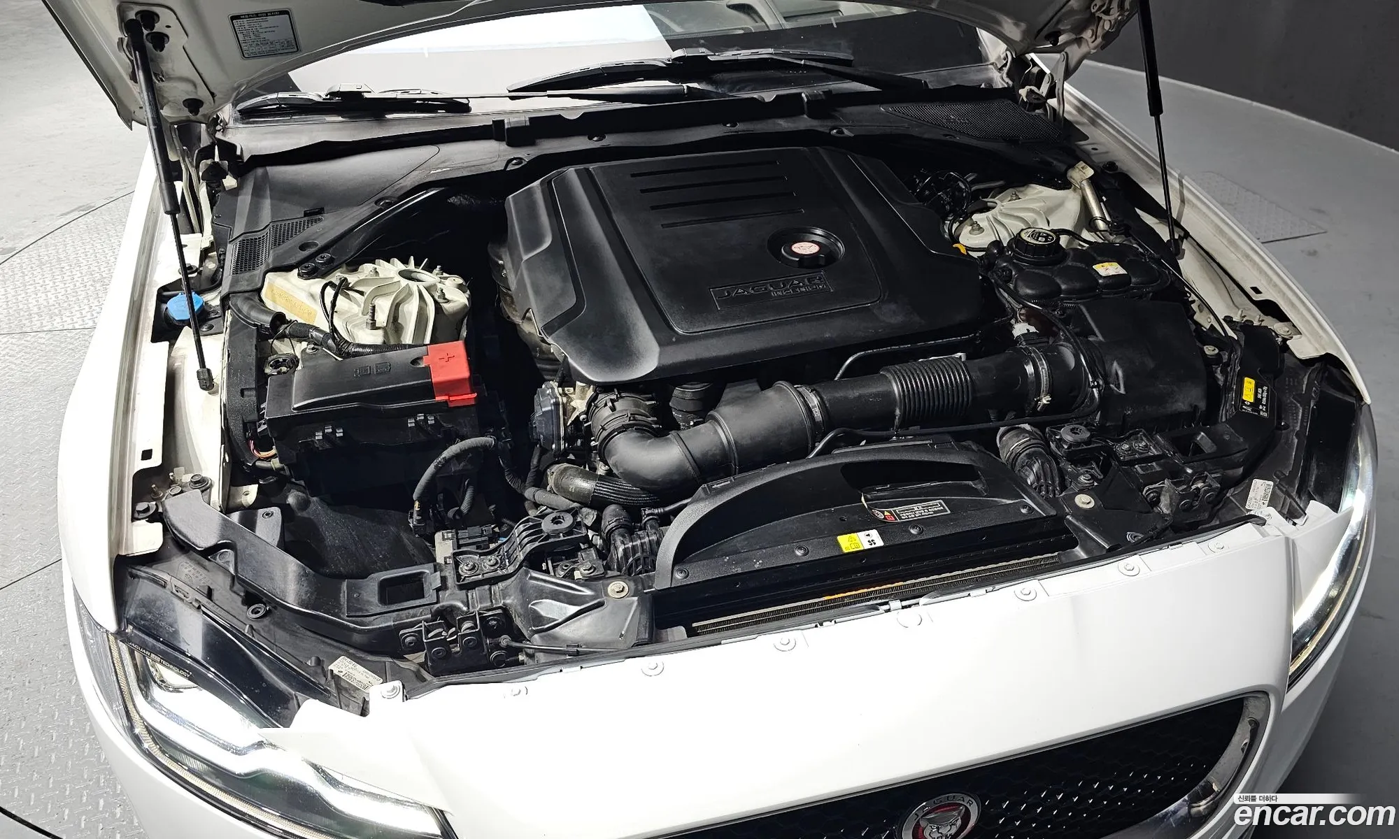 Jaguar XF 2016 SAJBB4BN1HCY35250 — 15