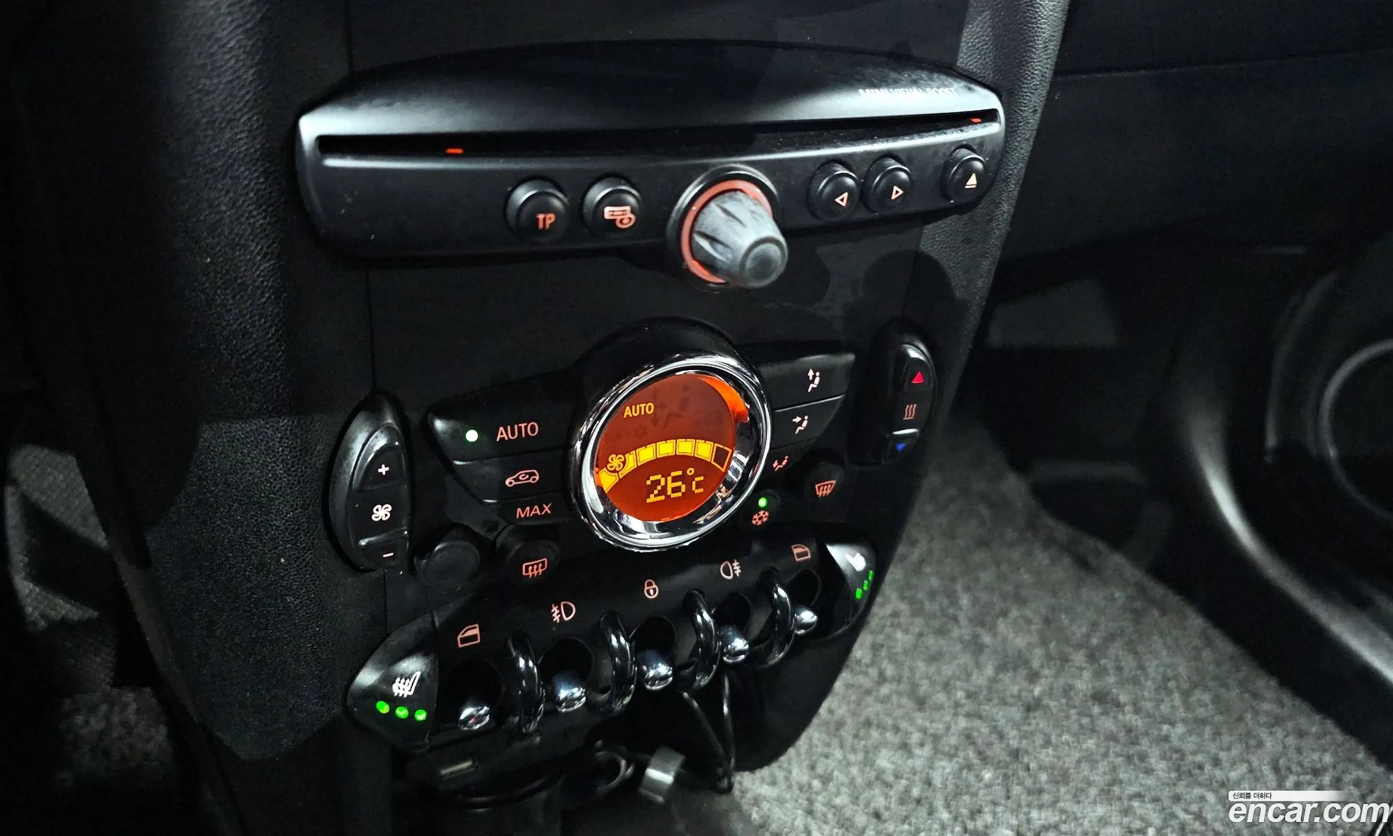 Mini Cooper Coupe 2012 WMWSX1104CT304618 — 8