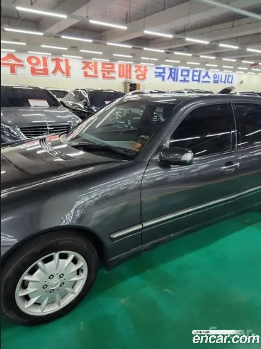 Mercedes-Benz E-Class W210 2001 — 2
