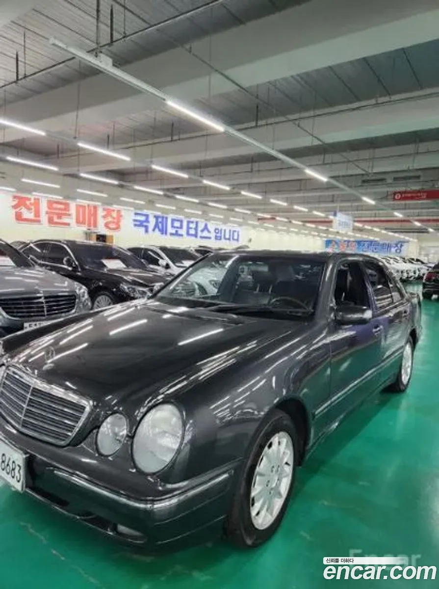 Mercedes-Benz E-Class W210 2001 — 9