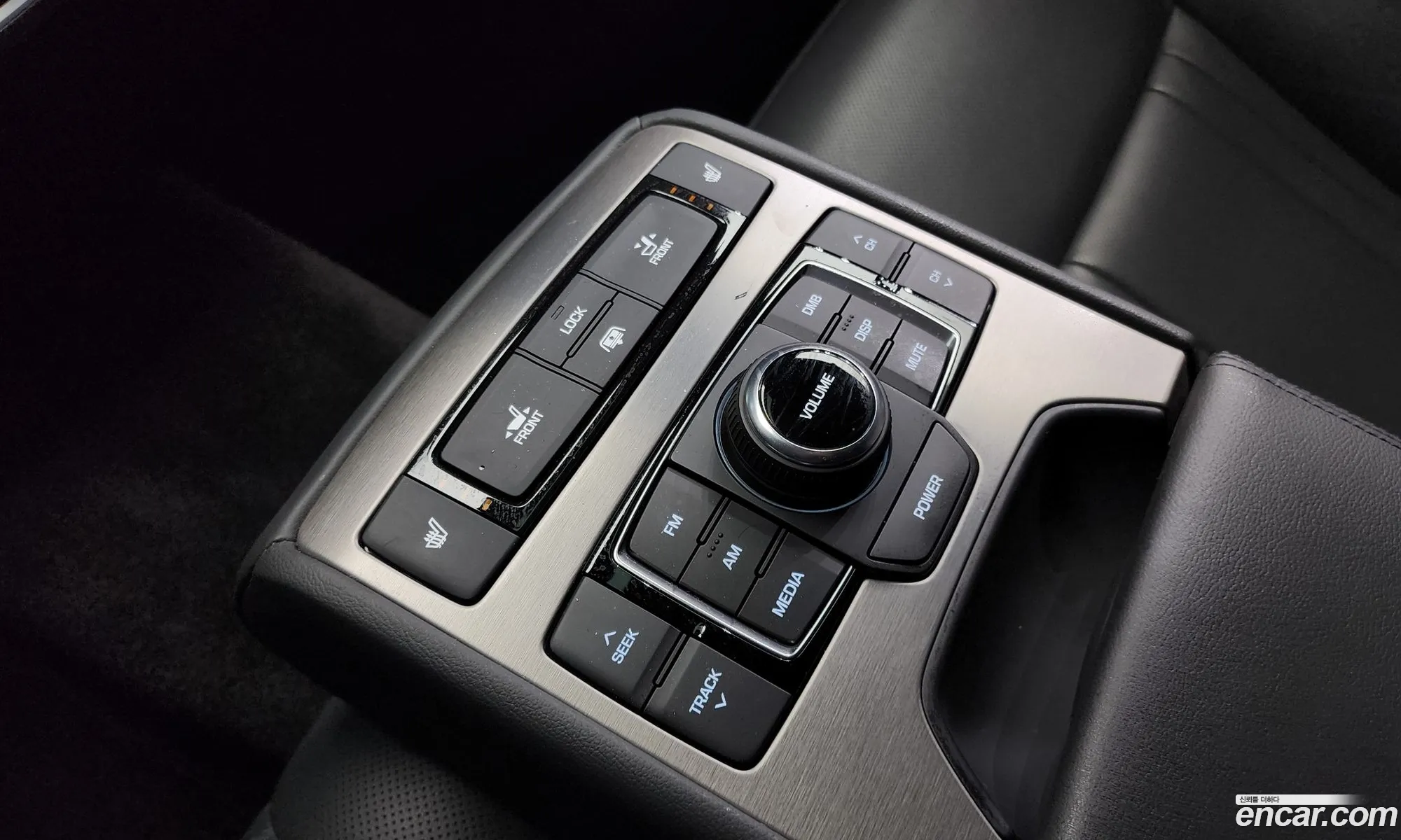 Hyundai Genesis DH 2015 — 17