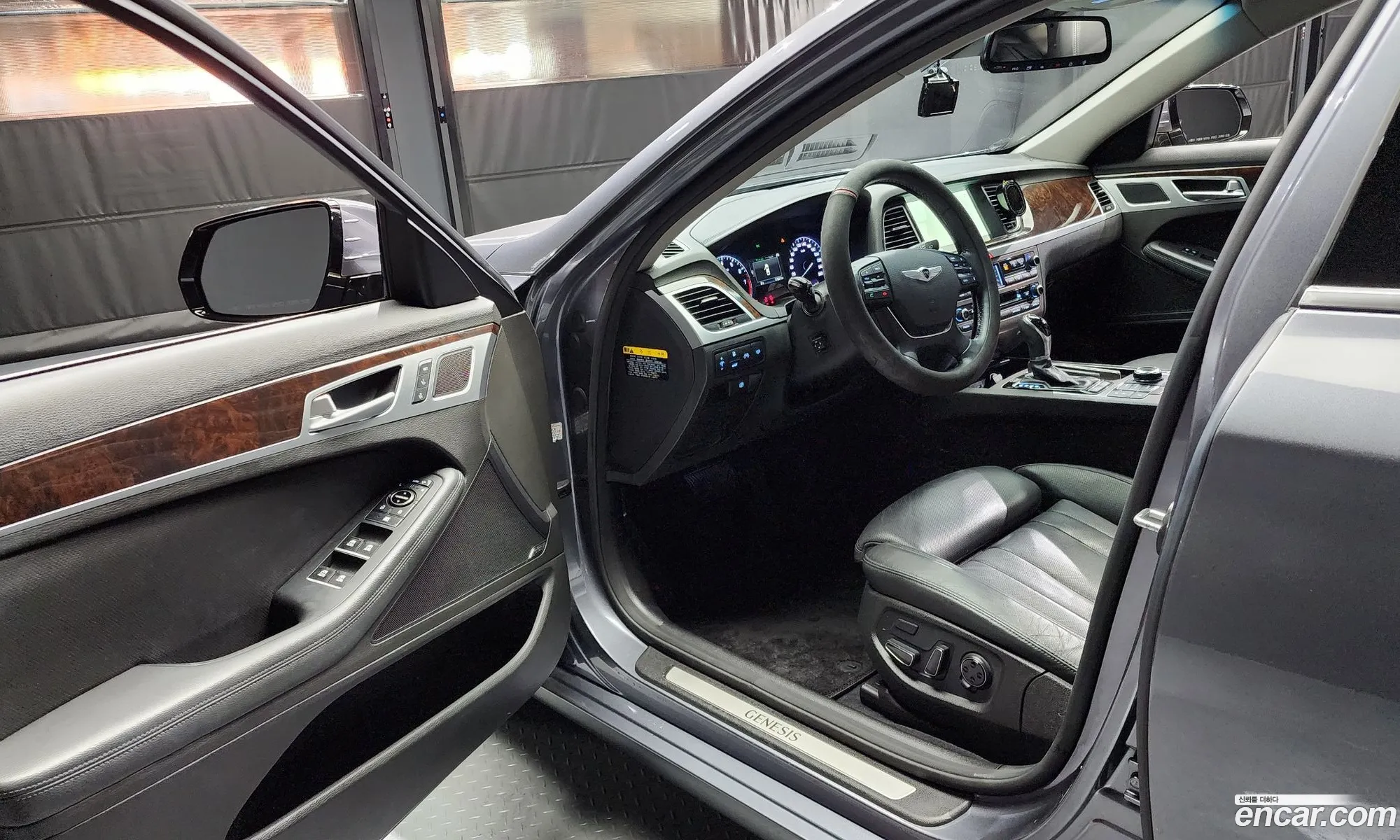 Hyundai Genesis DH 2015 — 14