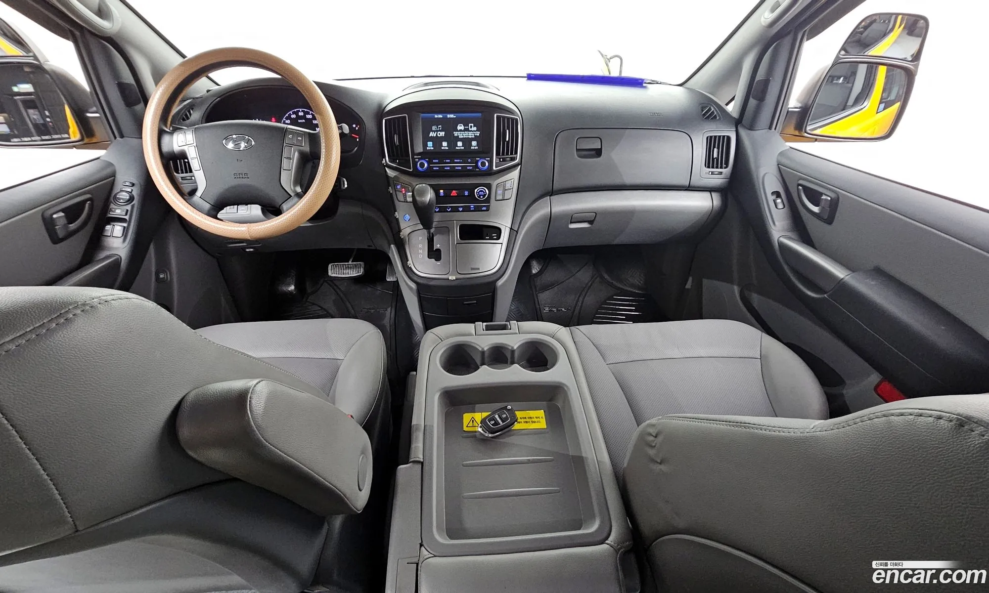 Hyundai Grand Starex 2020 — 15