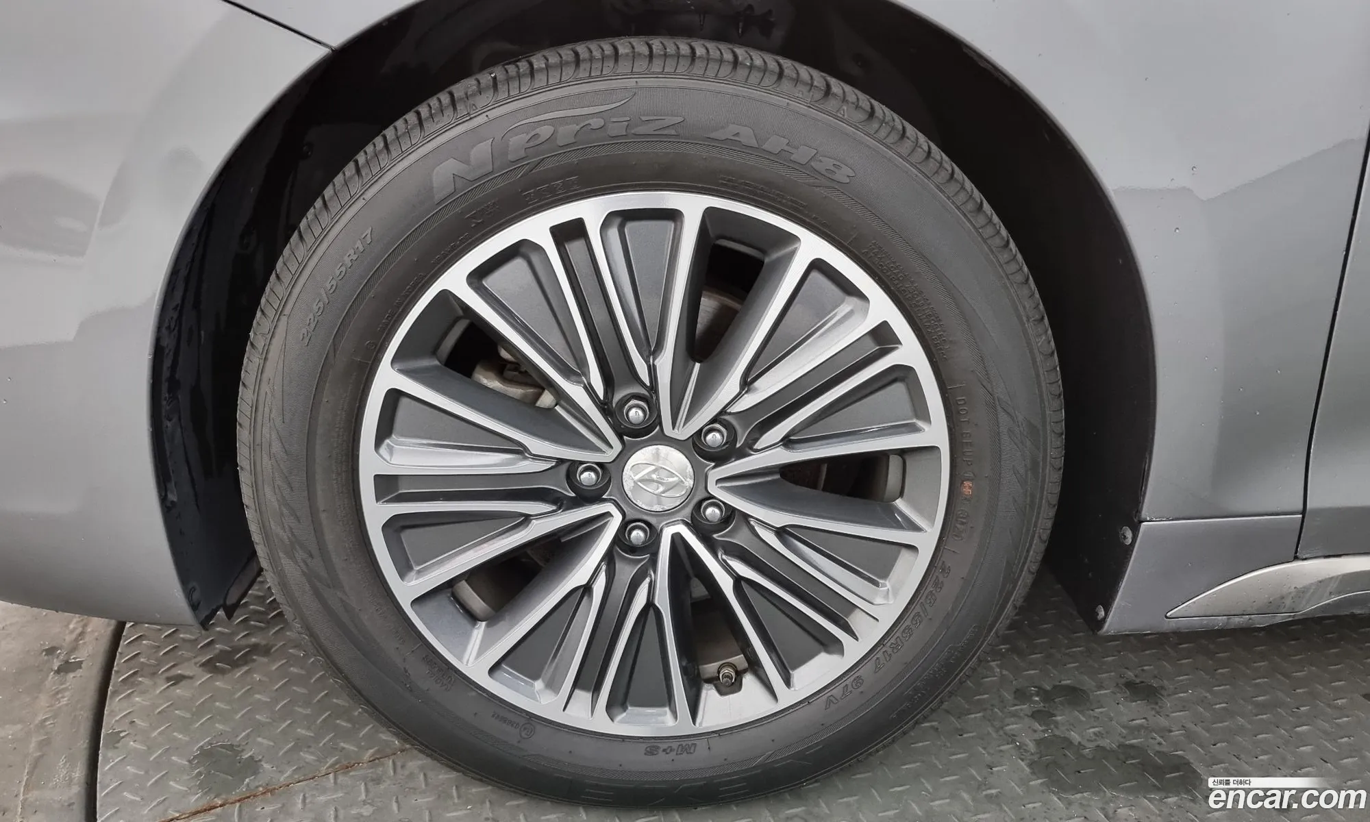Hyundai Grandeur IG Hybrid 2017 — 18