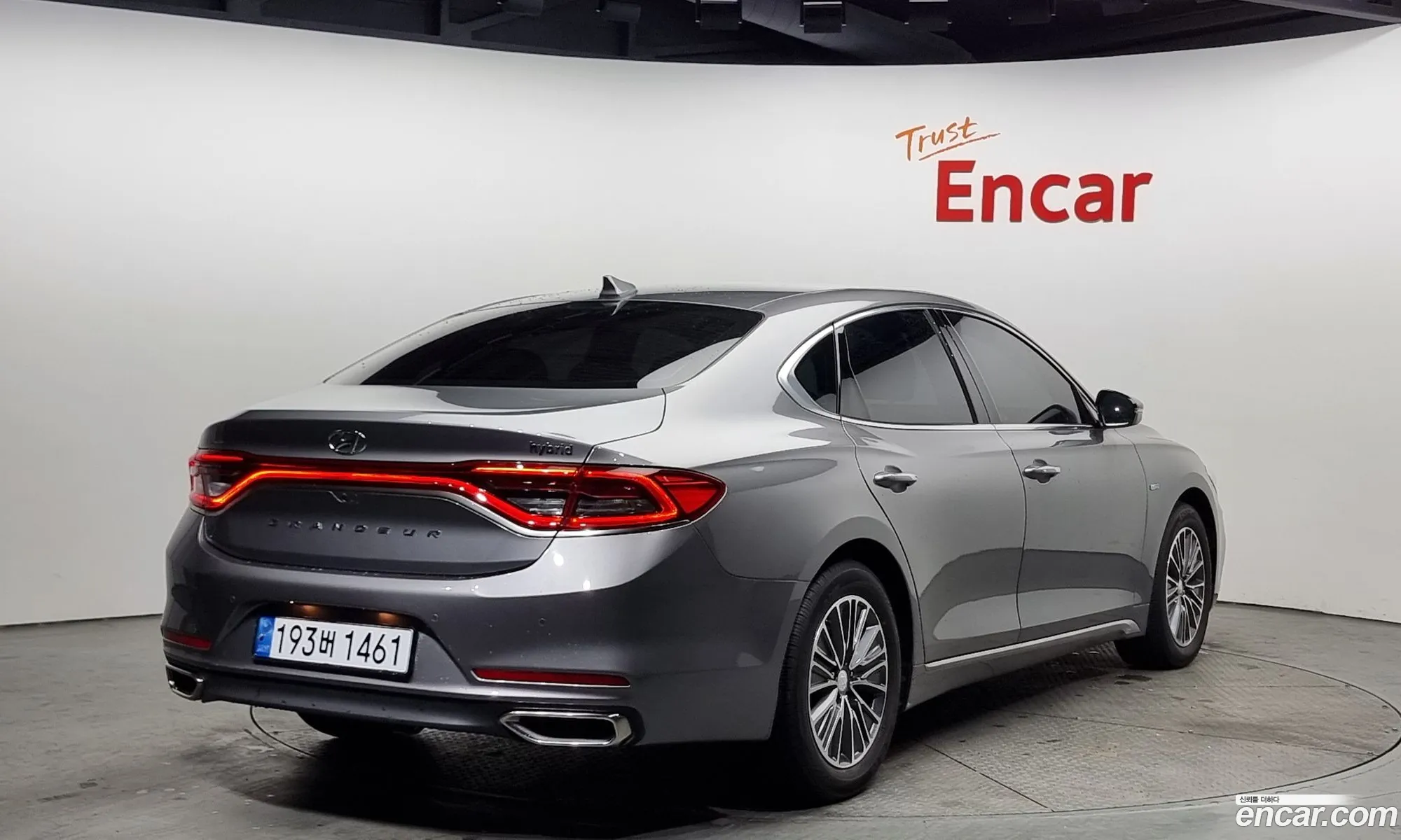 Hyundai Grandeur IG Hybrid 2017 — 17