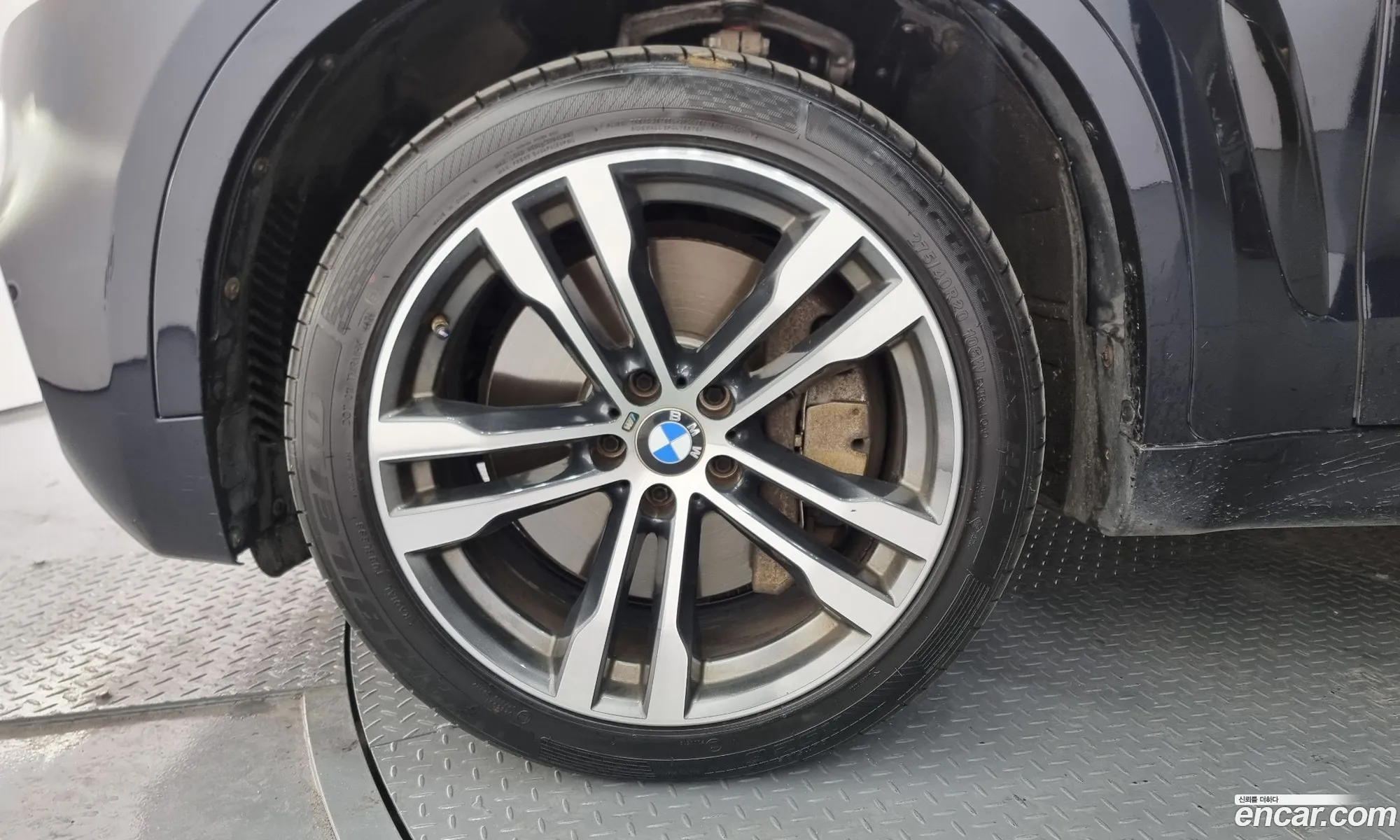 BMW X6 2016 WBAKV6105G0S73390 — 13