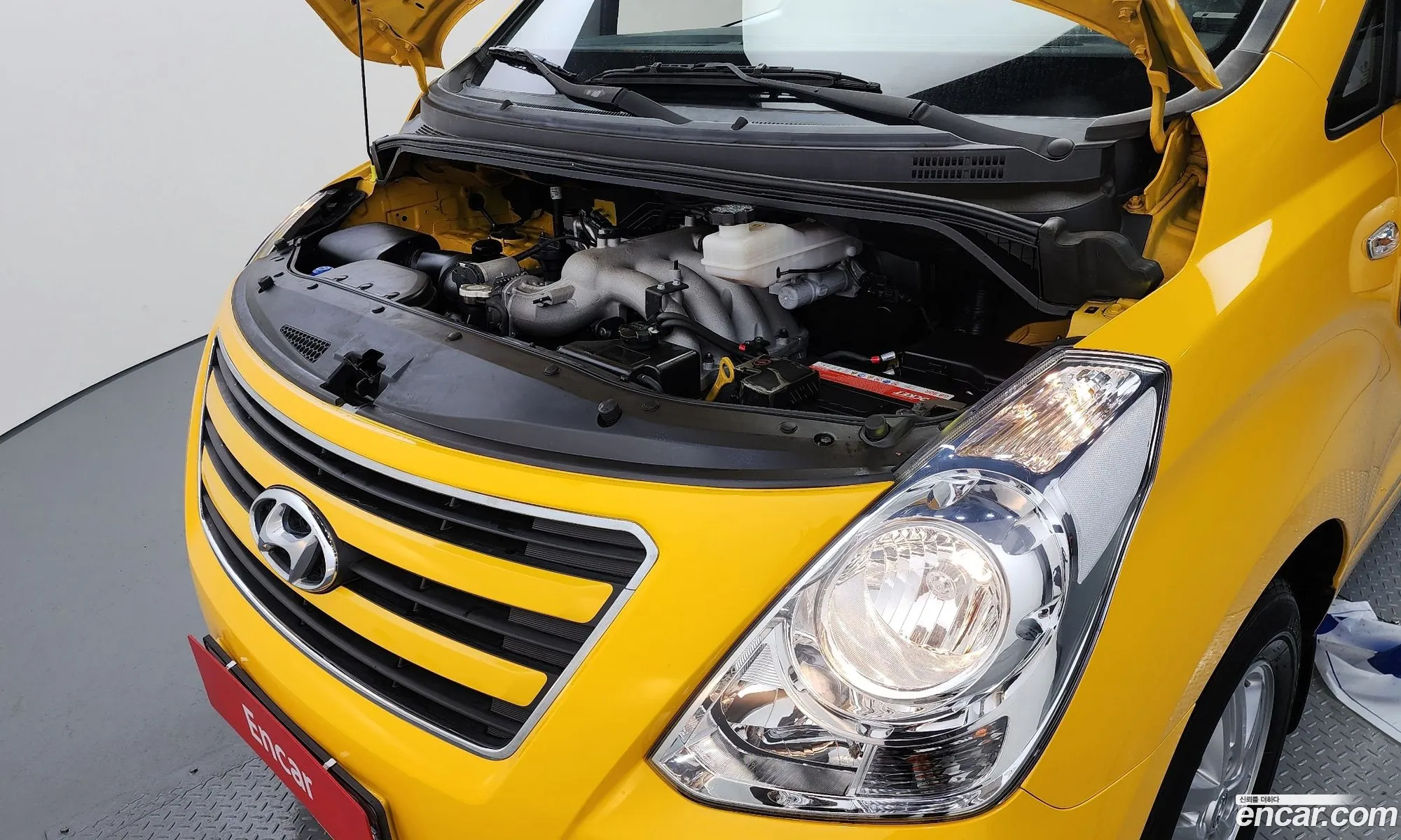 Hyundai Grand Starex 2017 — 11