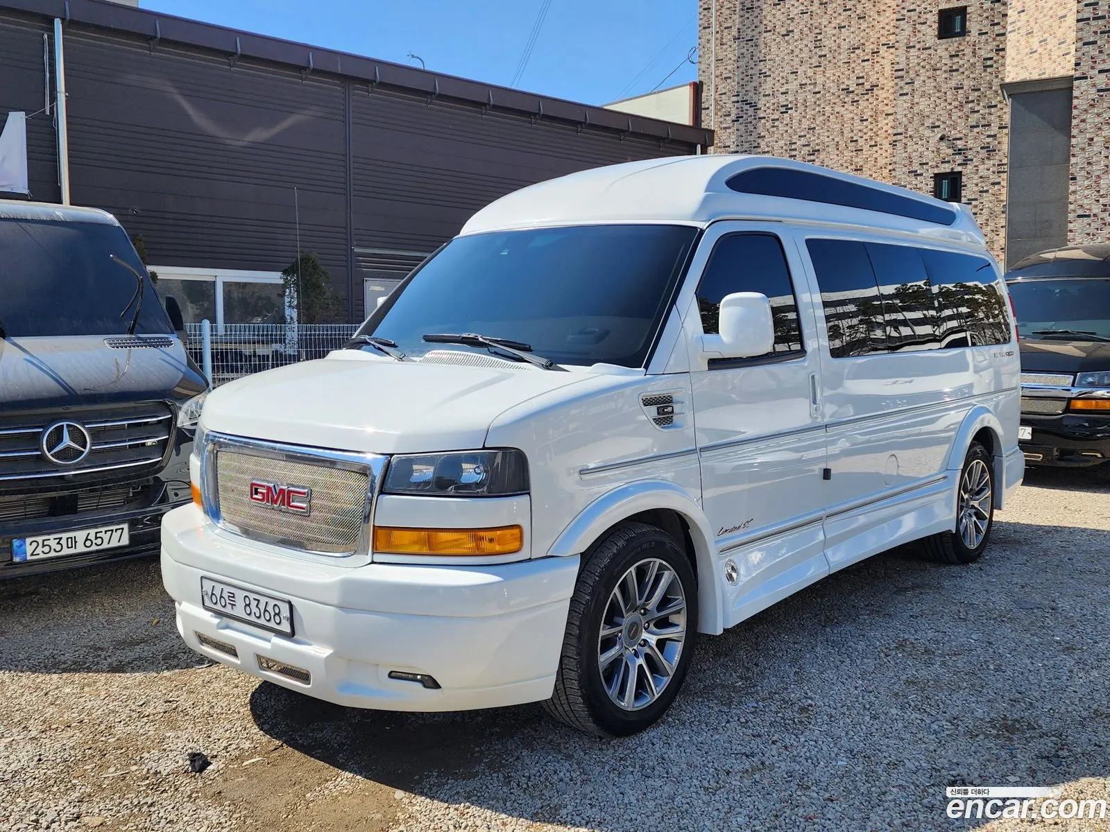 GMC Savana 2020 — 13