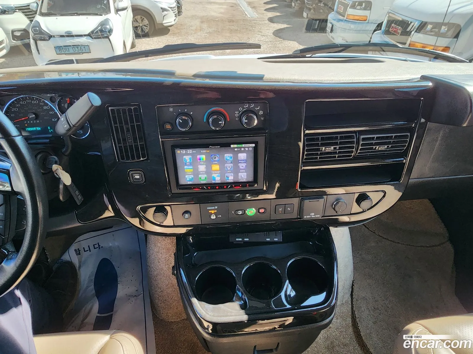 GMC Savana 2020 — 15