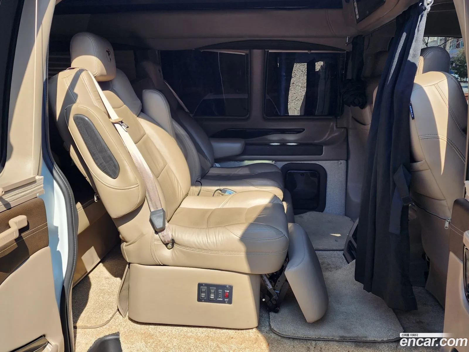 GMC Savana 2020 — 20